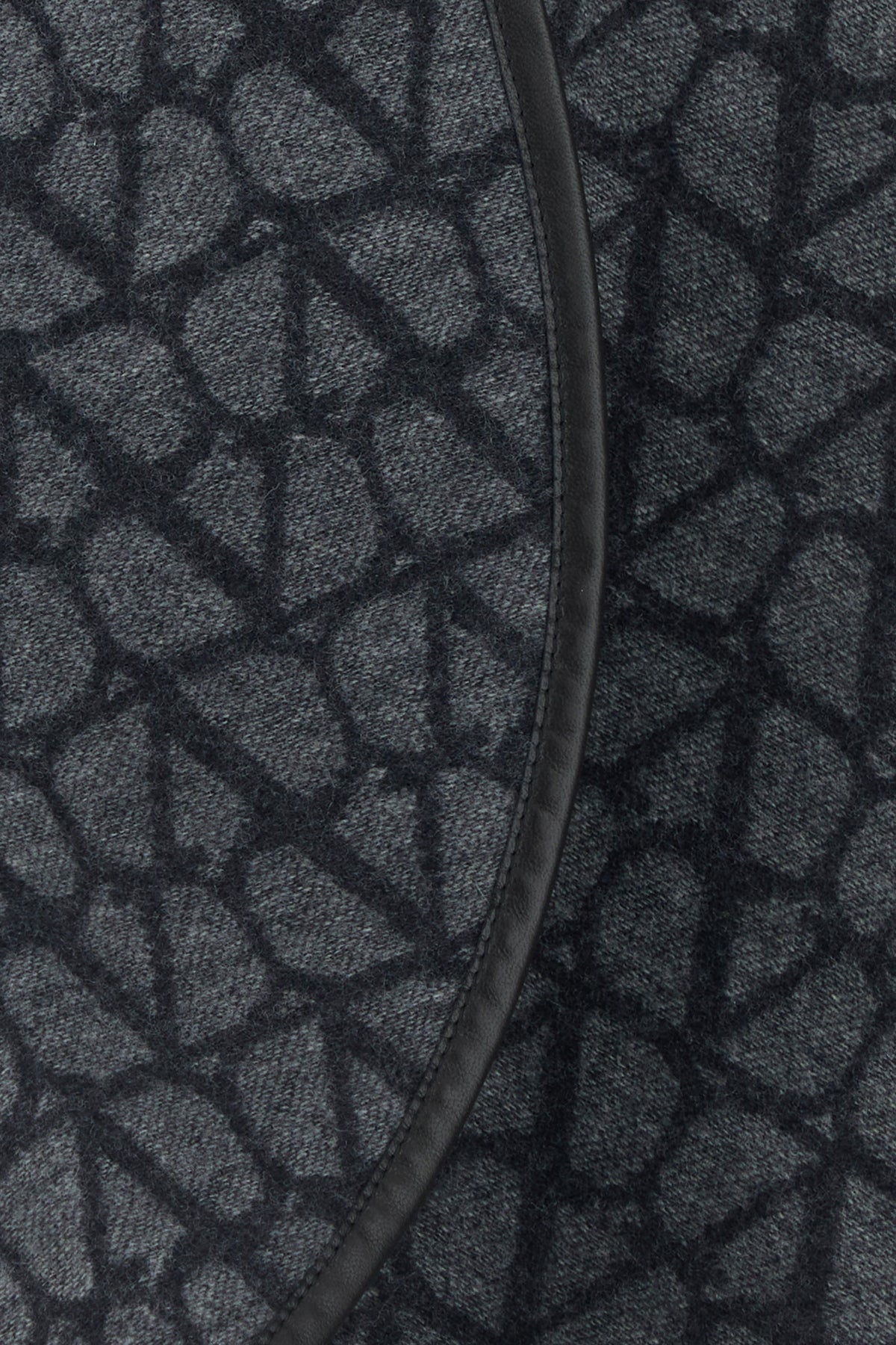 2000013958785_5