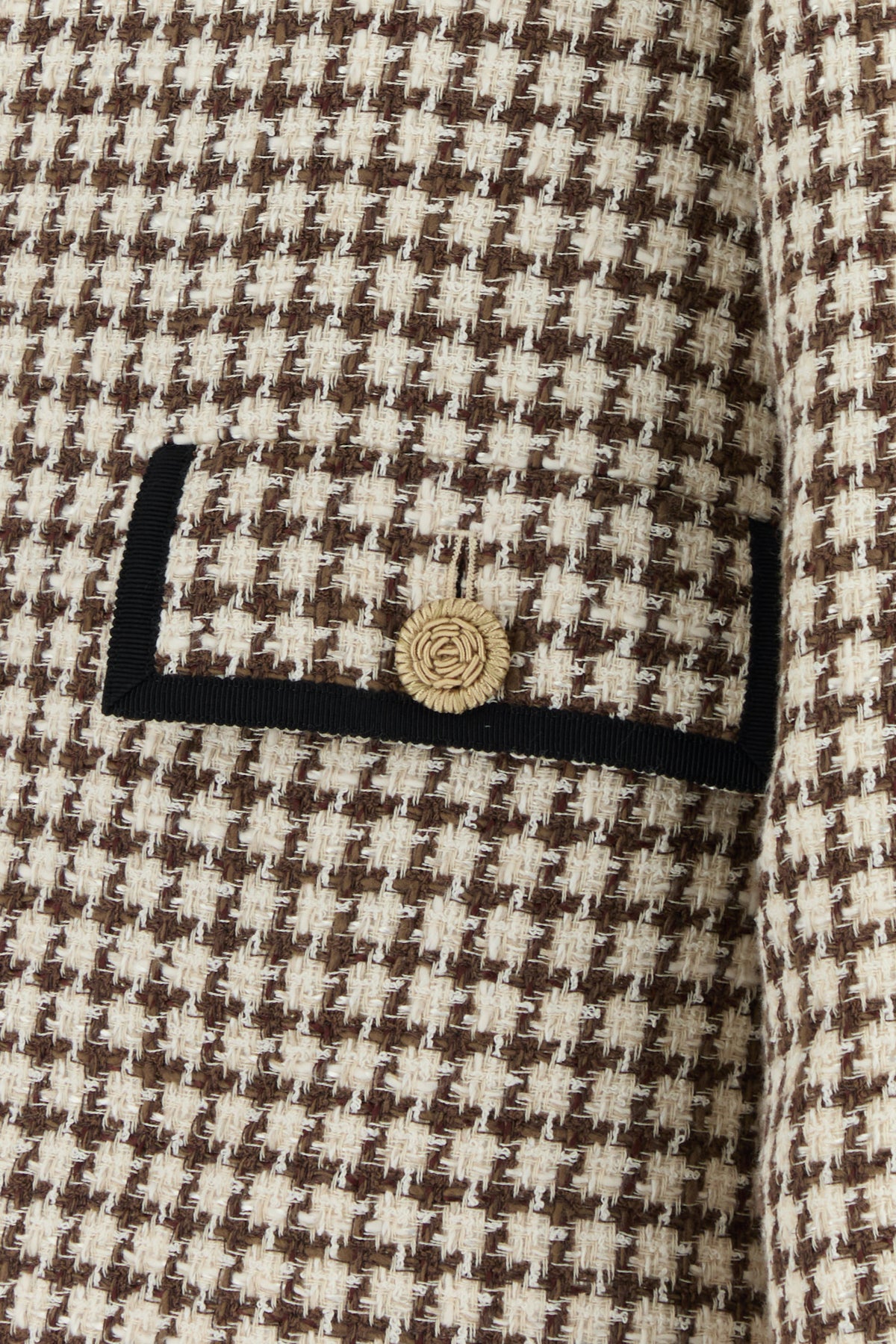 2000016112719_5