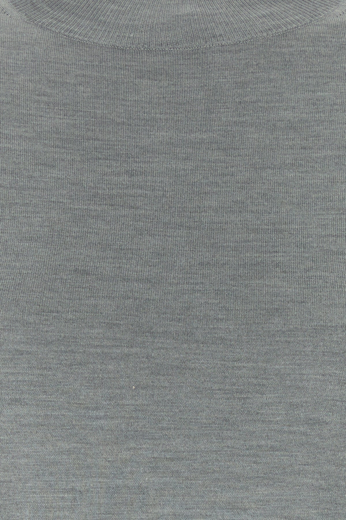 2000016689105_5