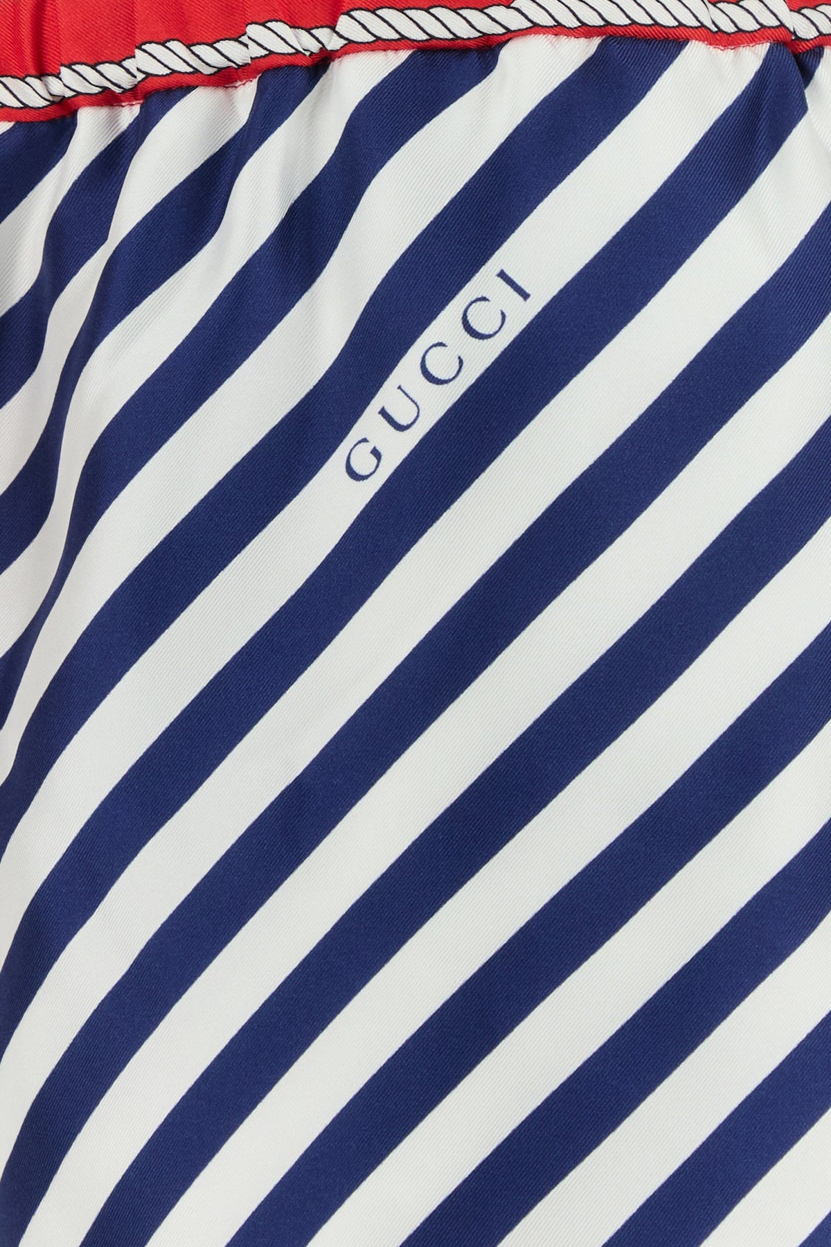2000016989847_5