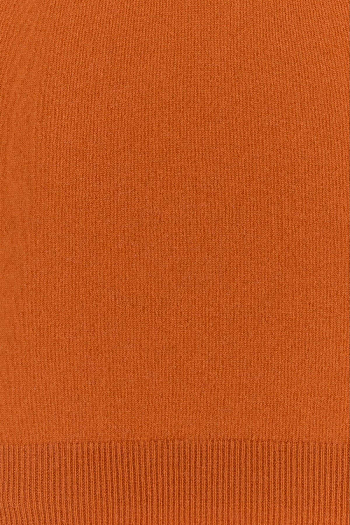 2000017570563_5
