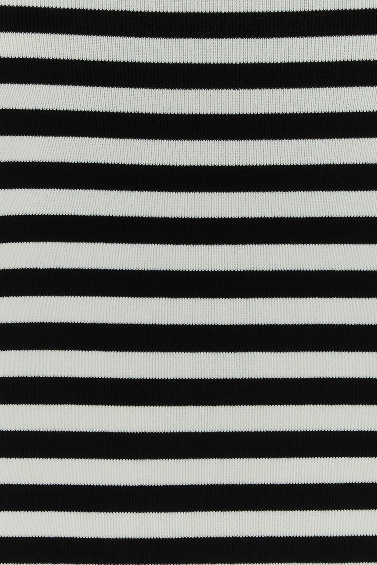 2000017588629_5