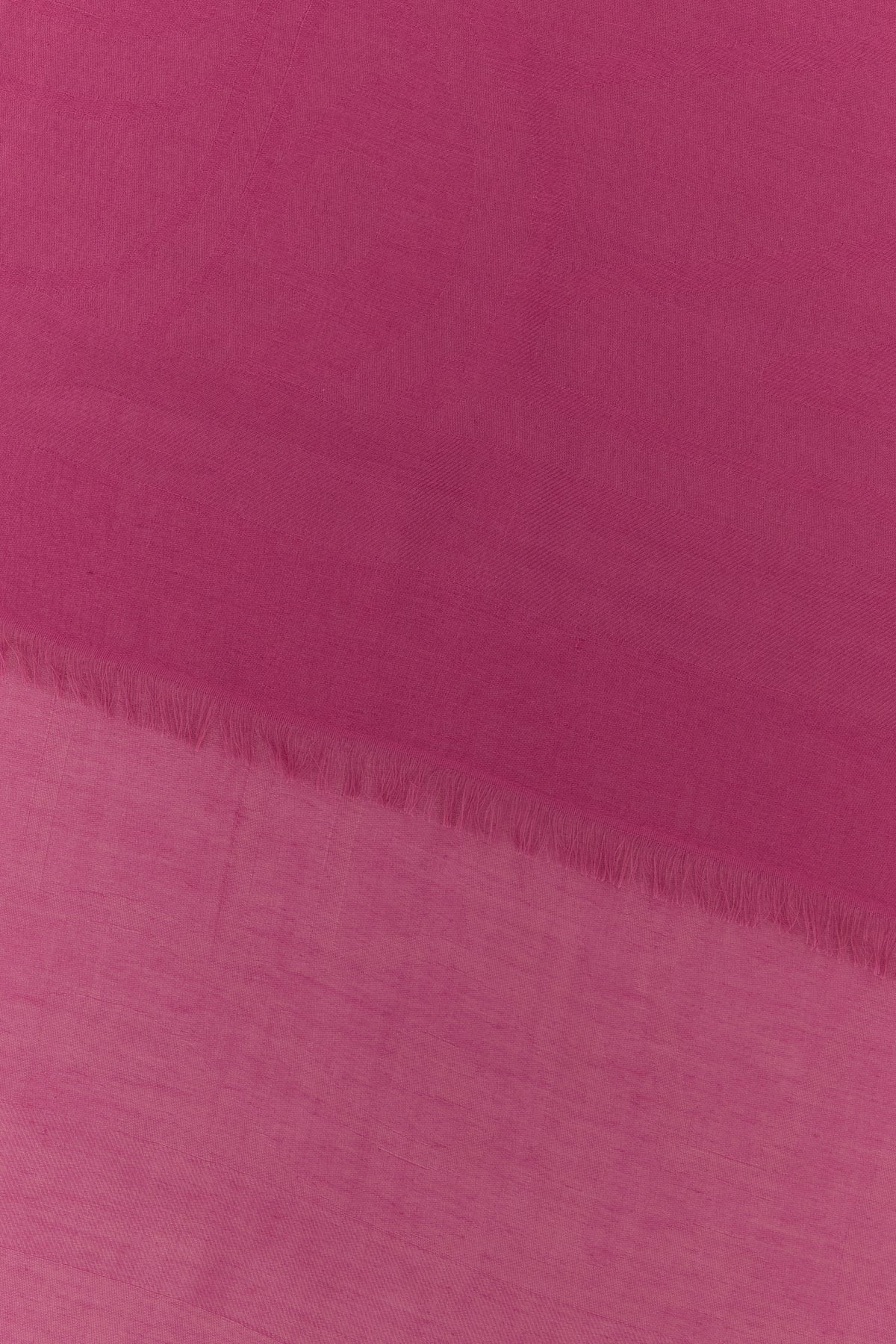 2000017588674_2