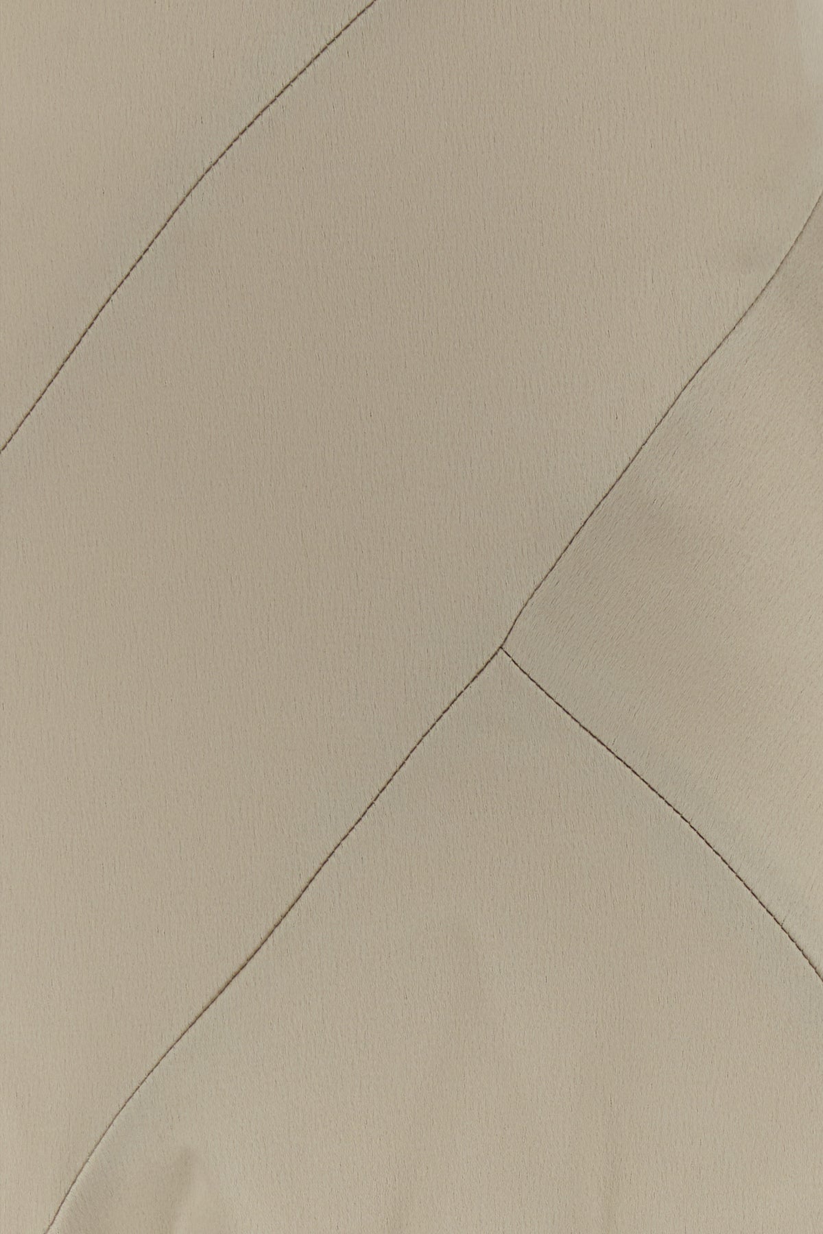 2000017673684_5