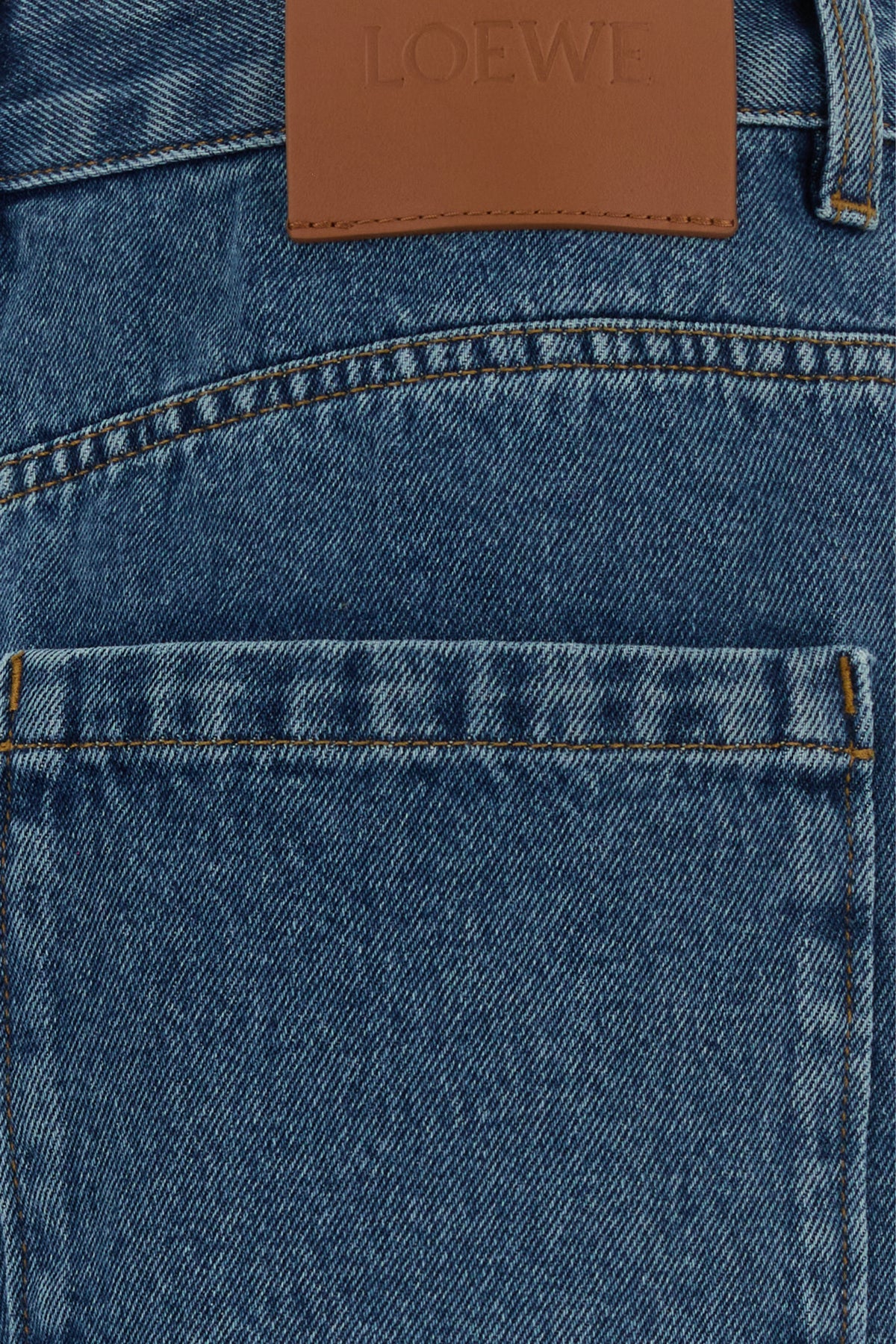 2000017703732_5