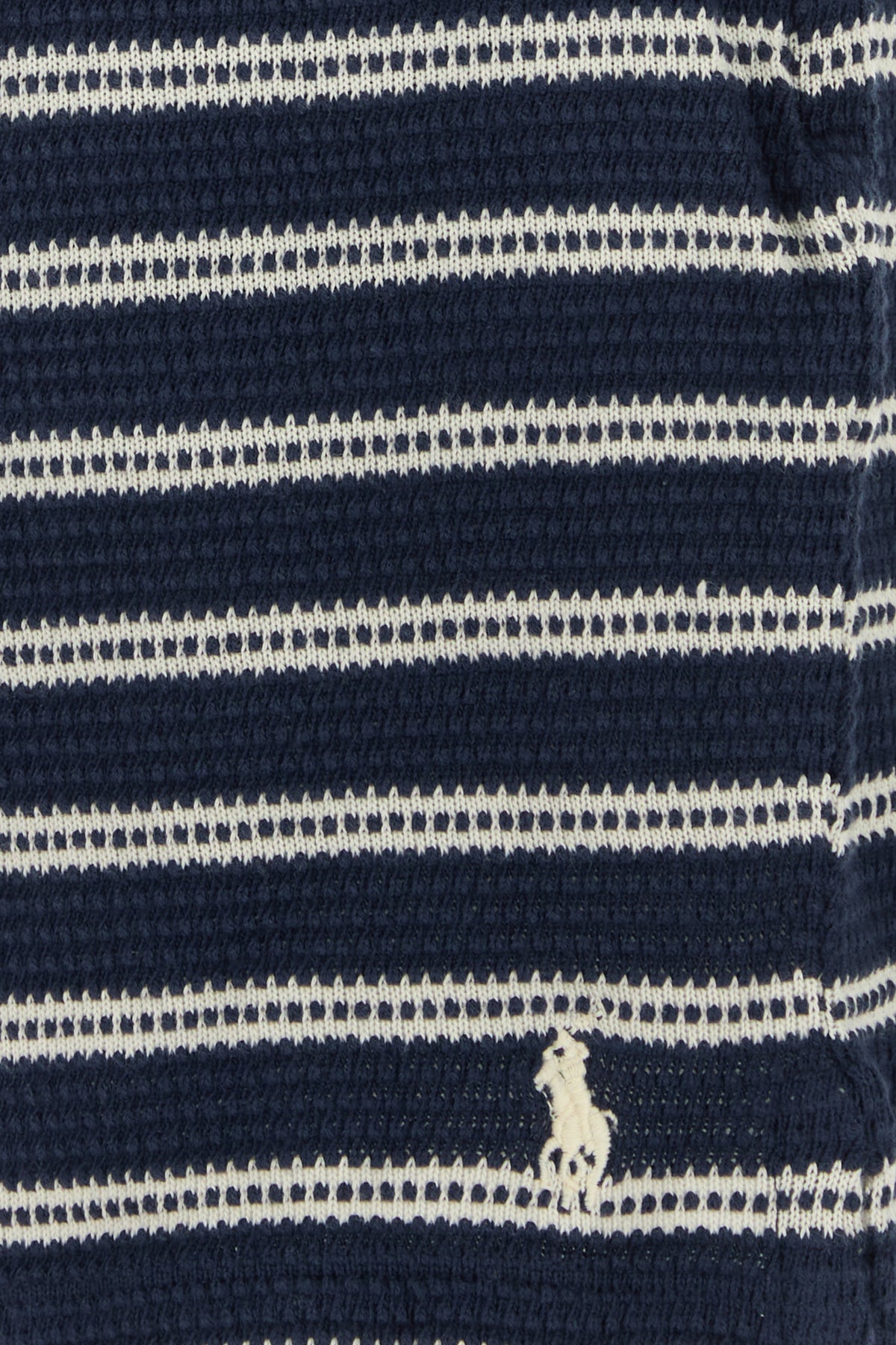 2000017984797_5