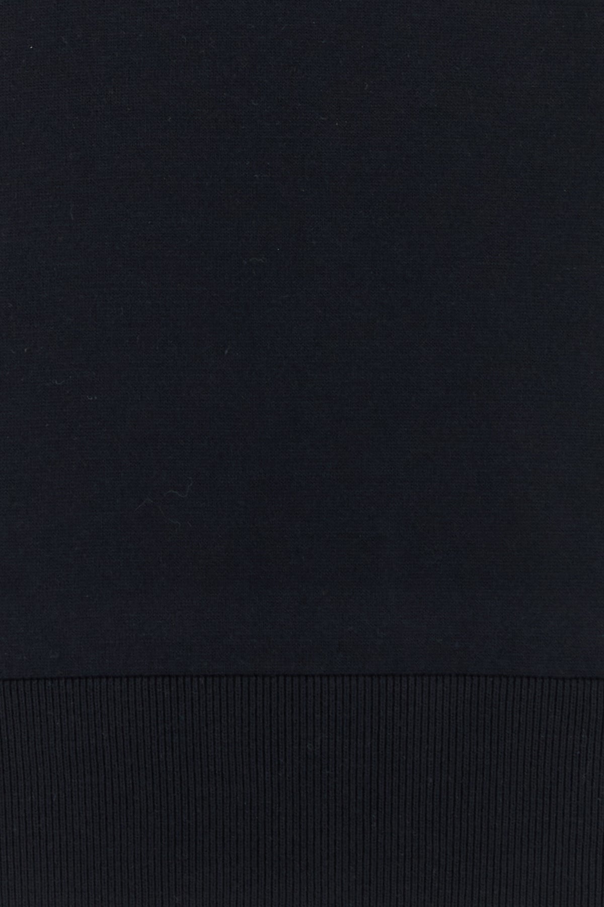 2000018044179_5