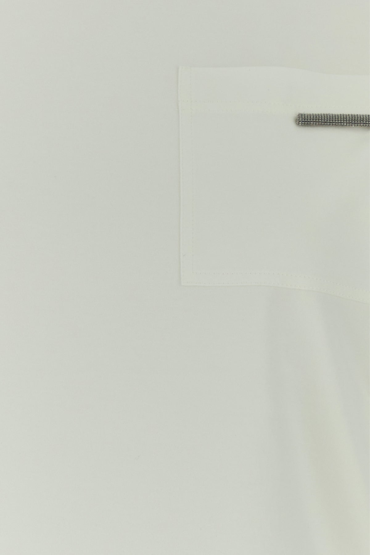 2000018050774_5
