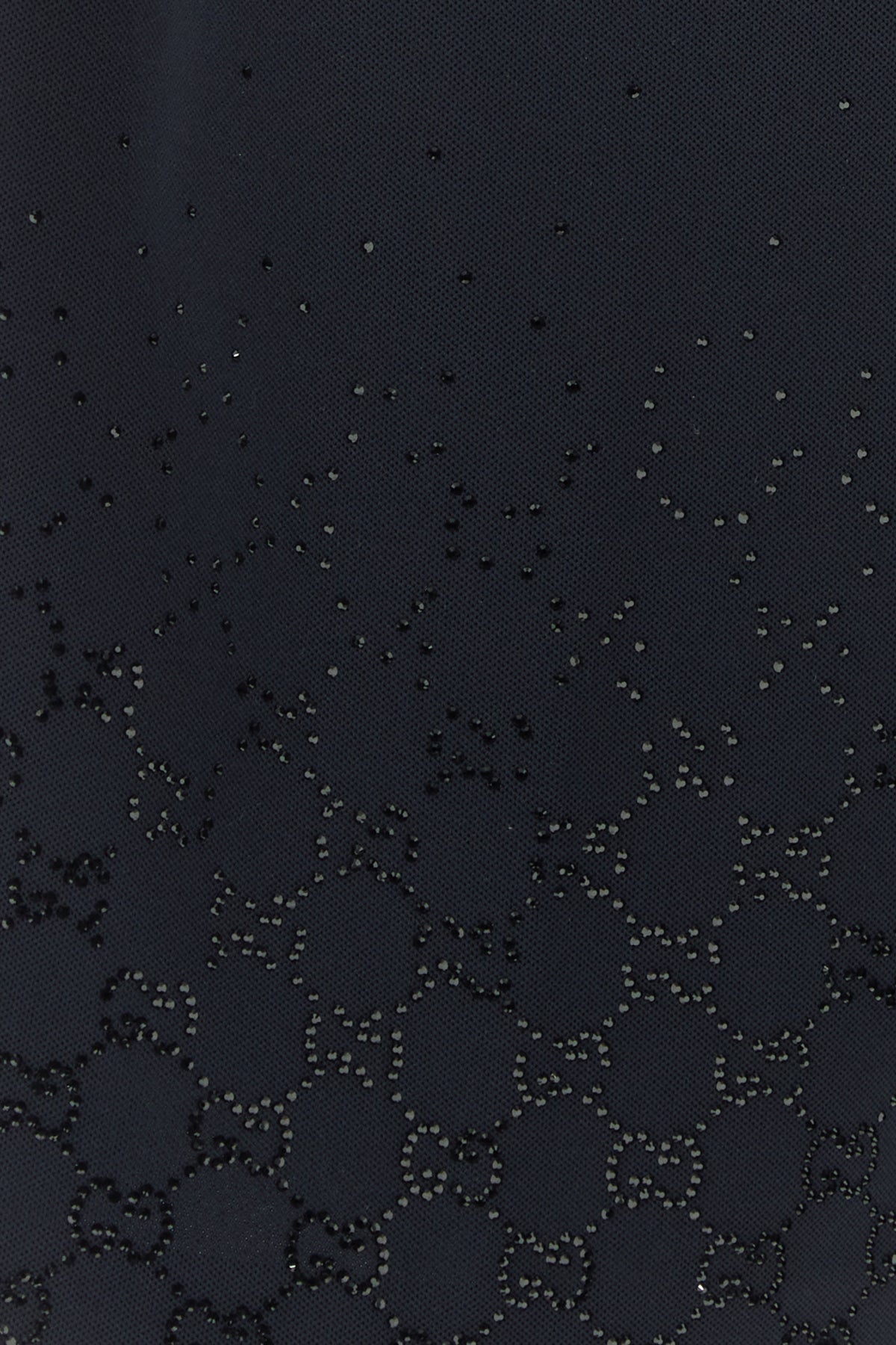 2000018097779_5