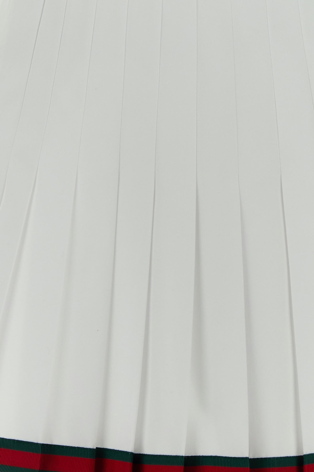 2000018100103_5