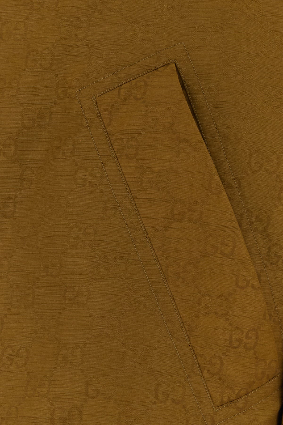 2000018100165_5