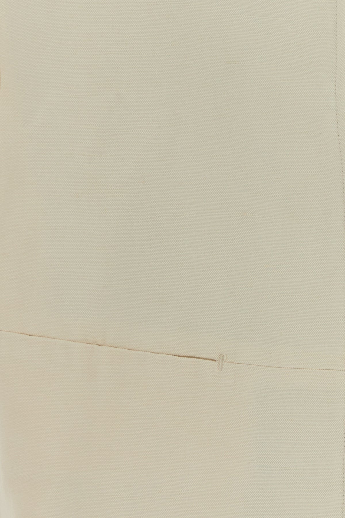 2000018127674_5