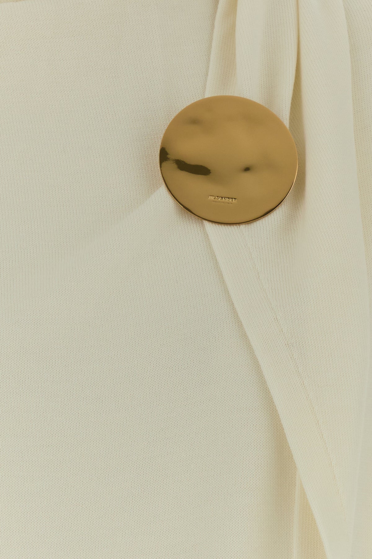 2000018139899_5