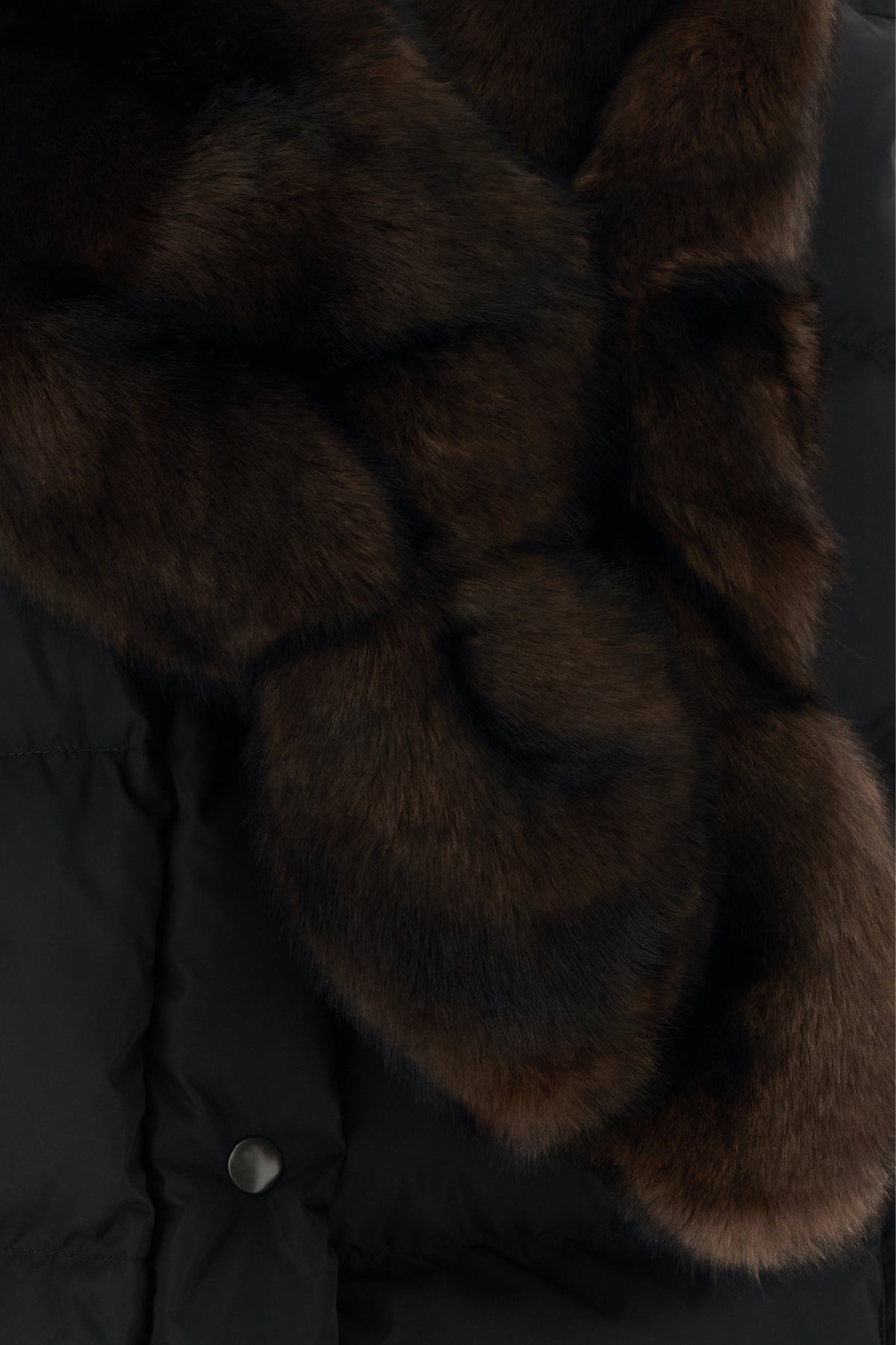 2000018243749_5