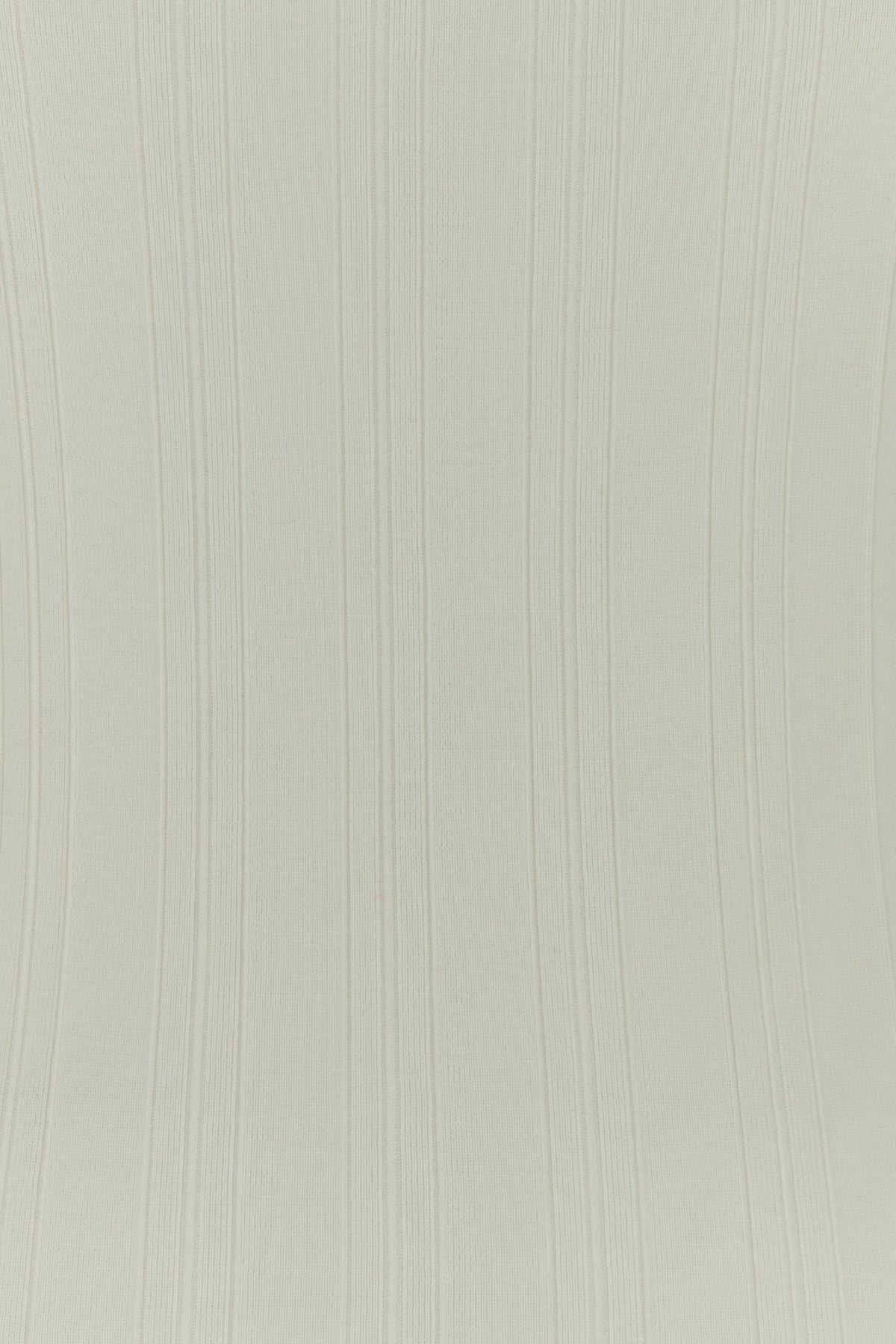 2000018326176_5