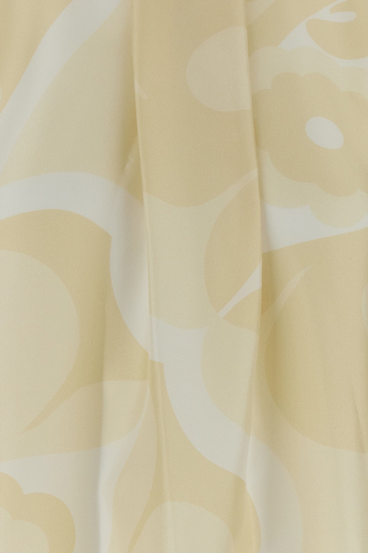 2000018353479_5