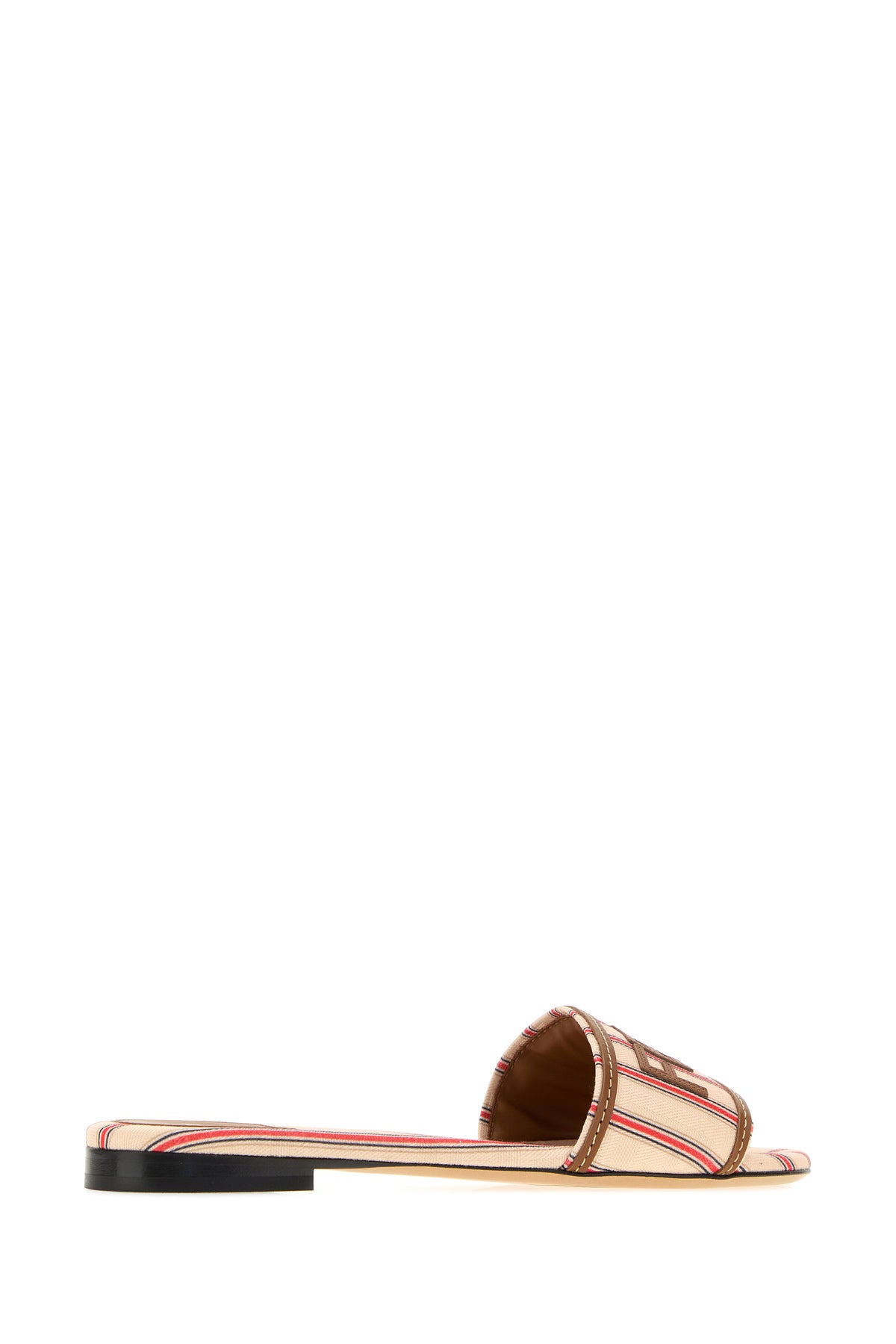 2000018429167_3