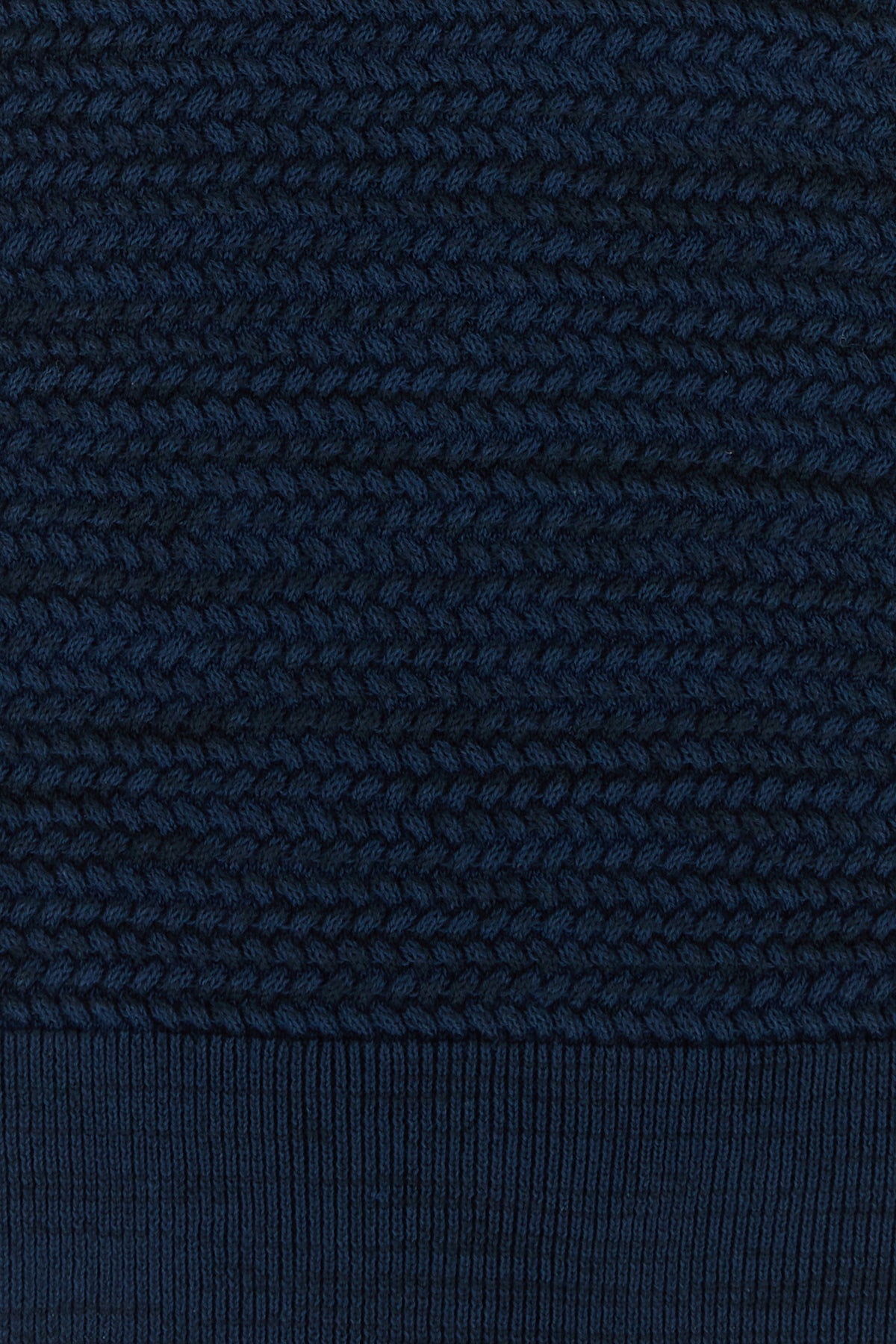 2000018482803_5