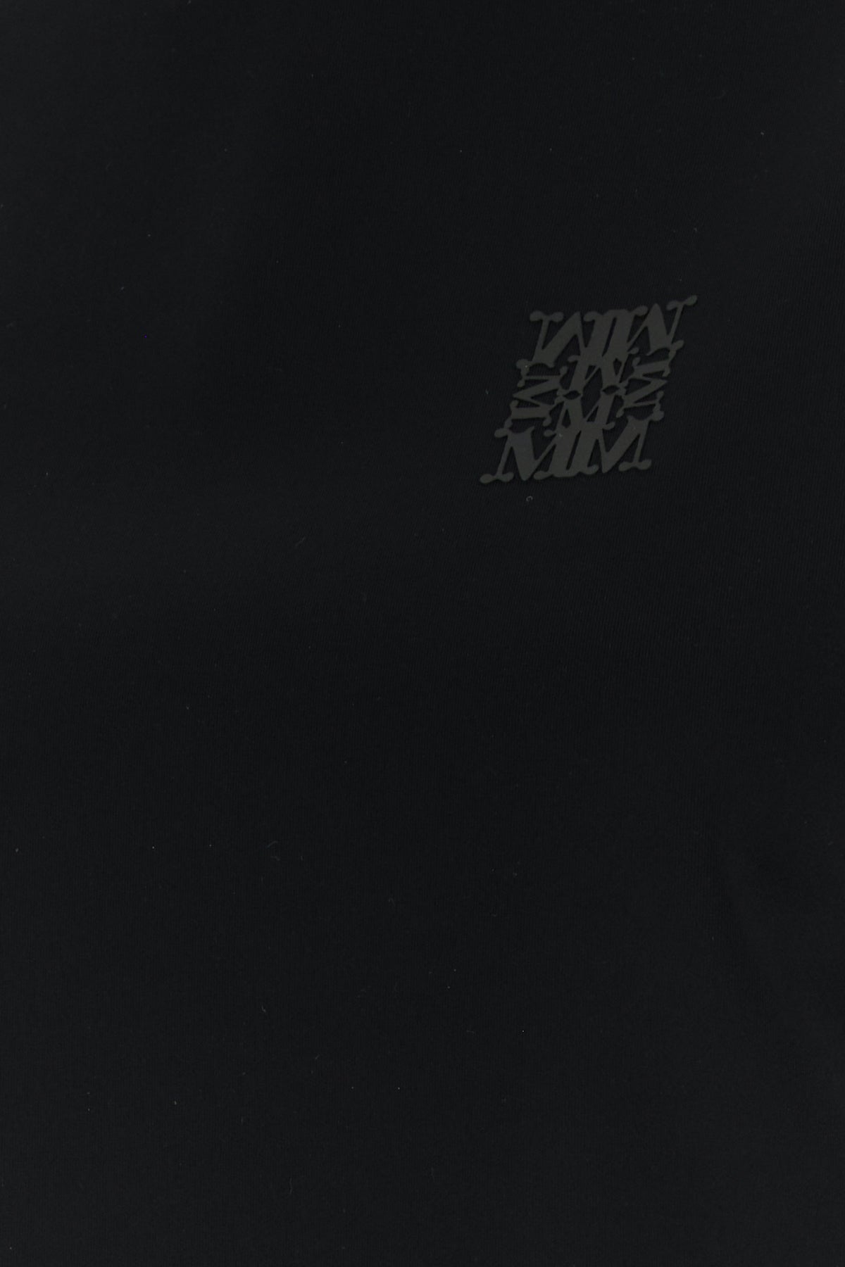 2000018521847_5