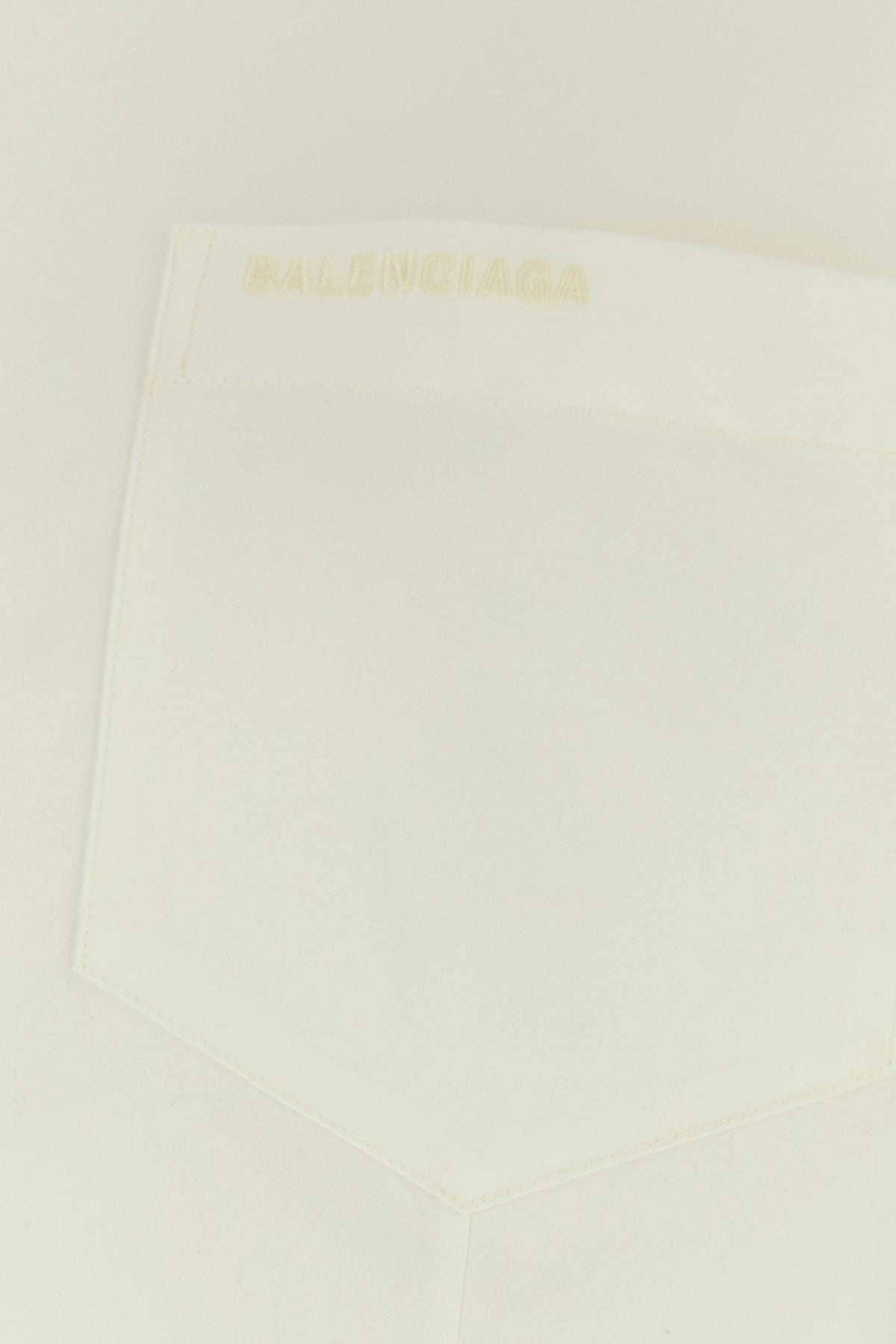 2000018582282_5