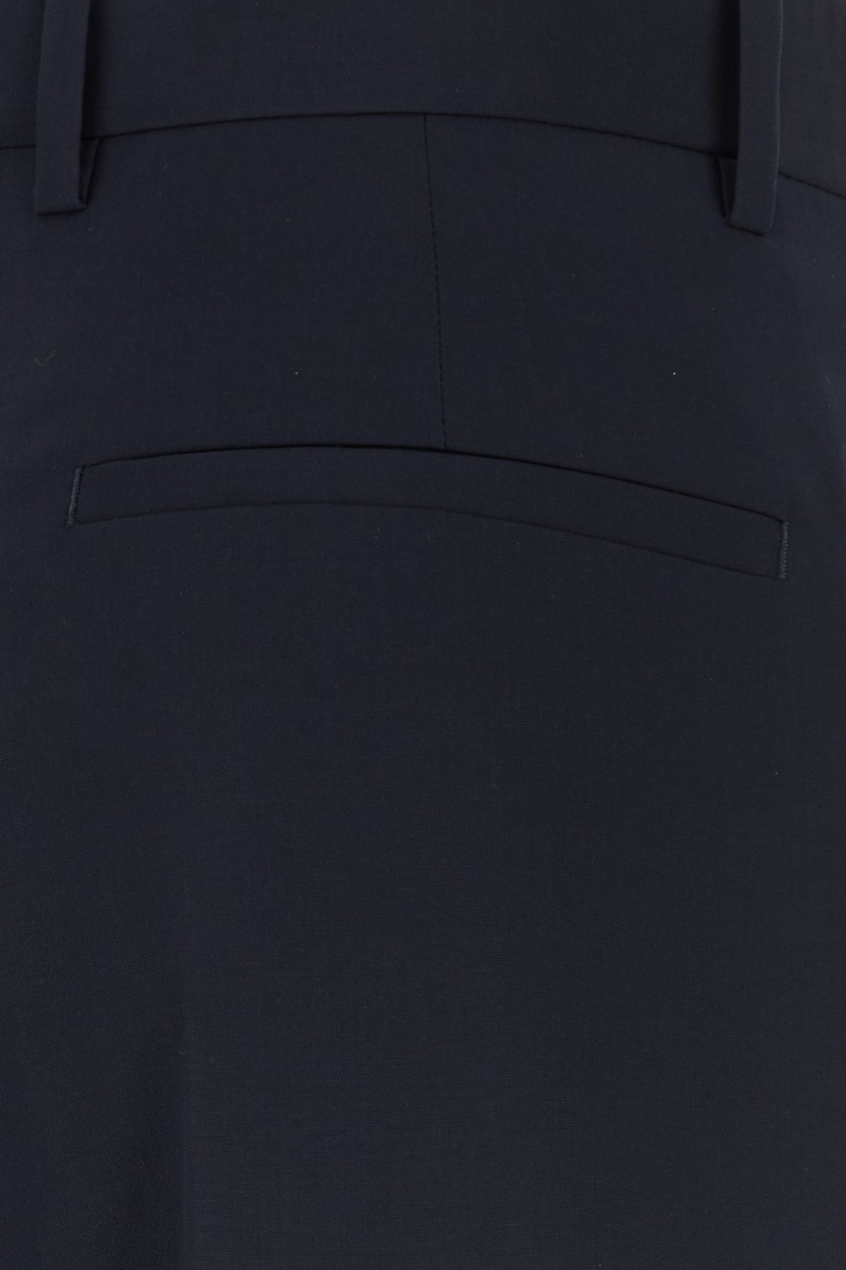 2000018633663_5