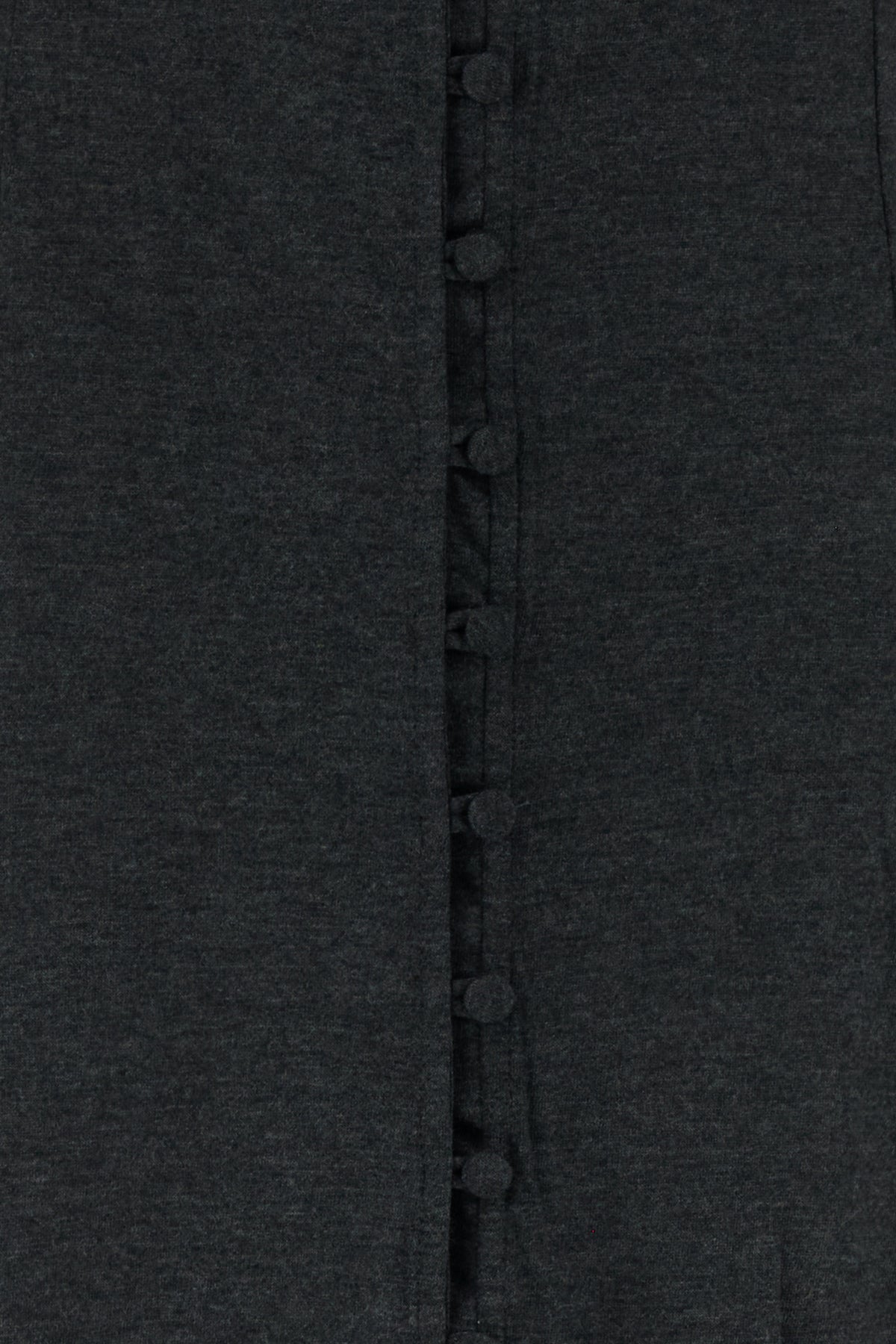 2000018657799_5