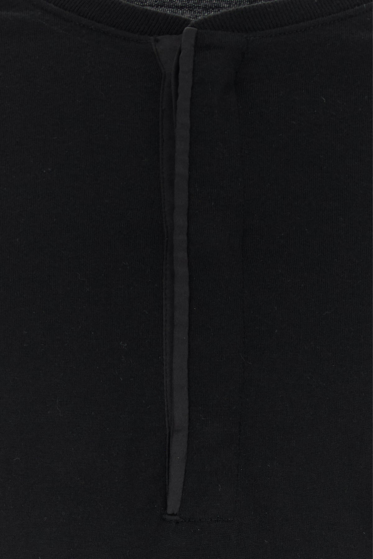 2000018705087_5