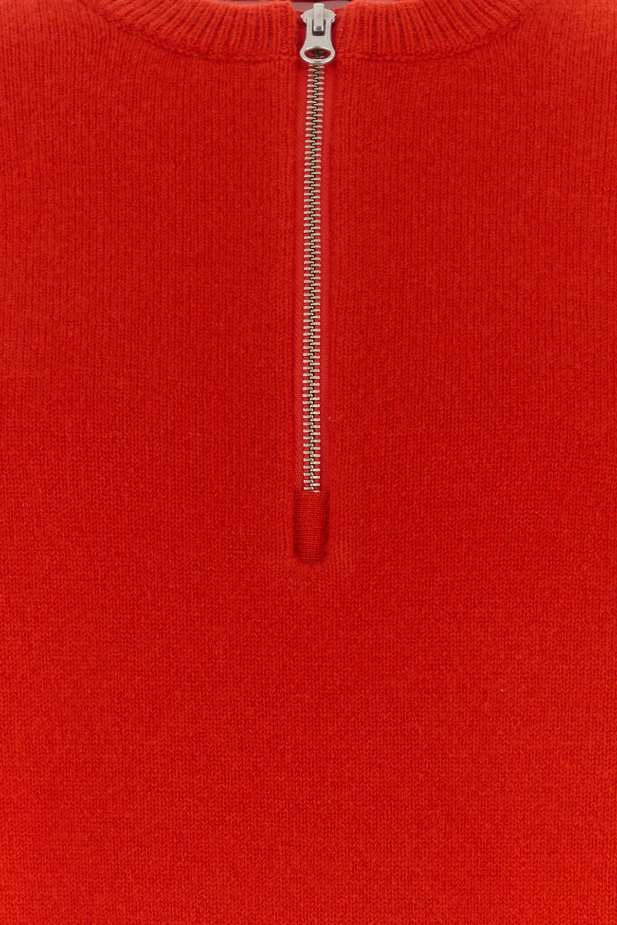 2000018734827_5