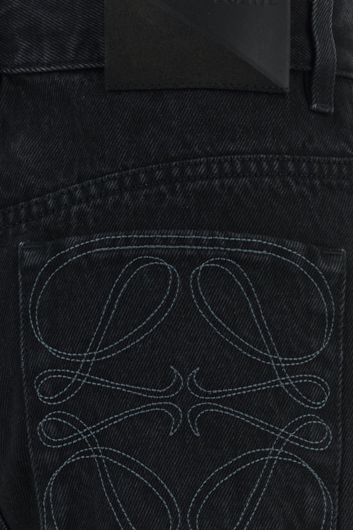 2000018772980_5