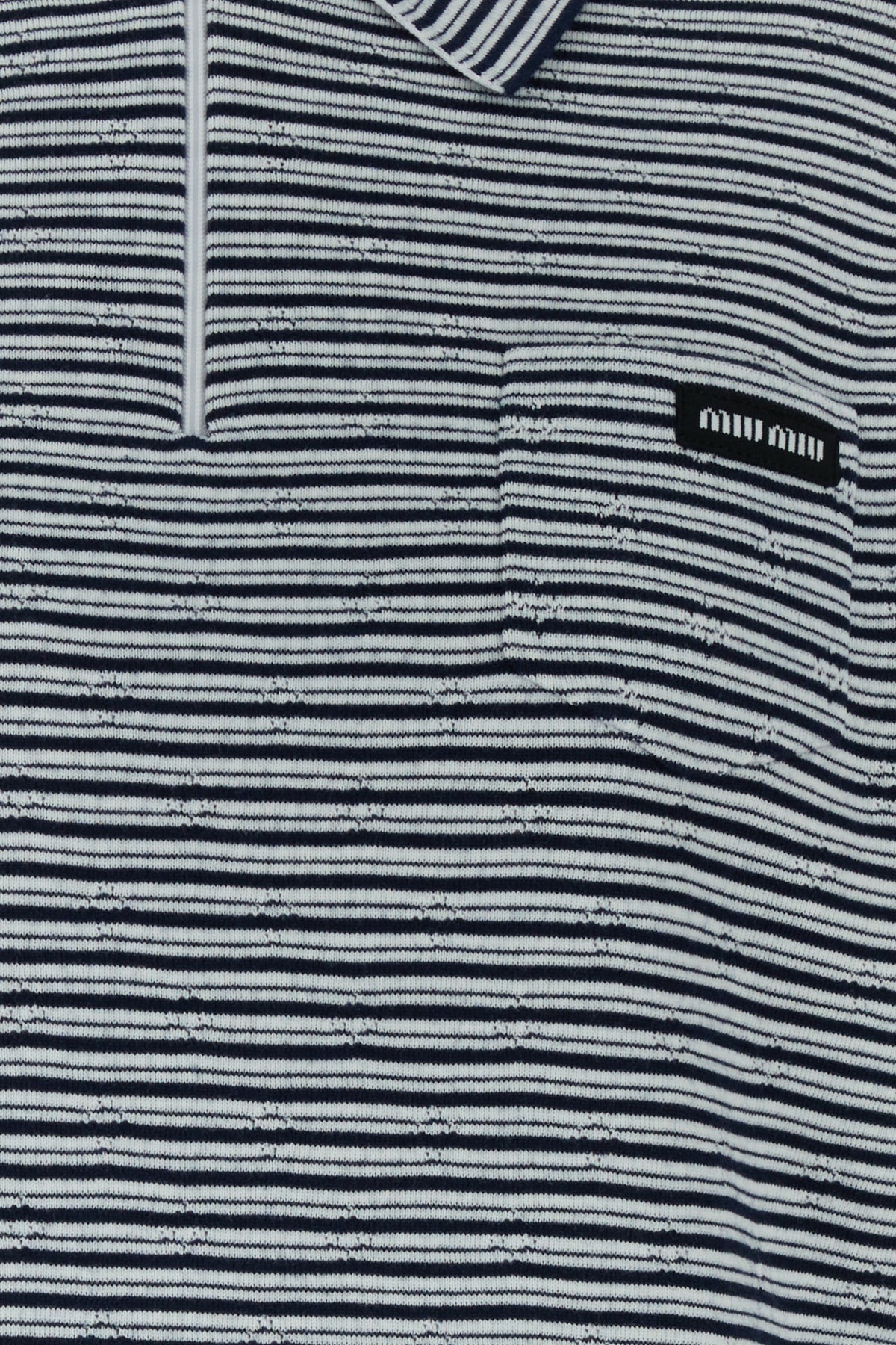 2000018820230_5