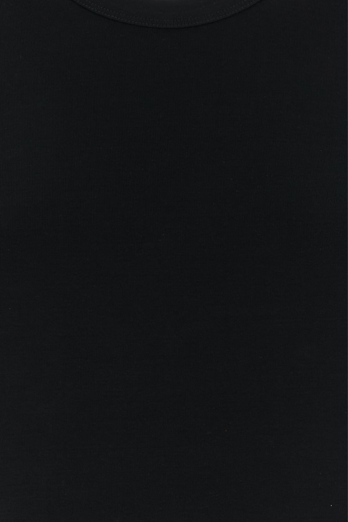 2000018843635_5