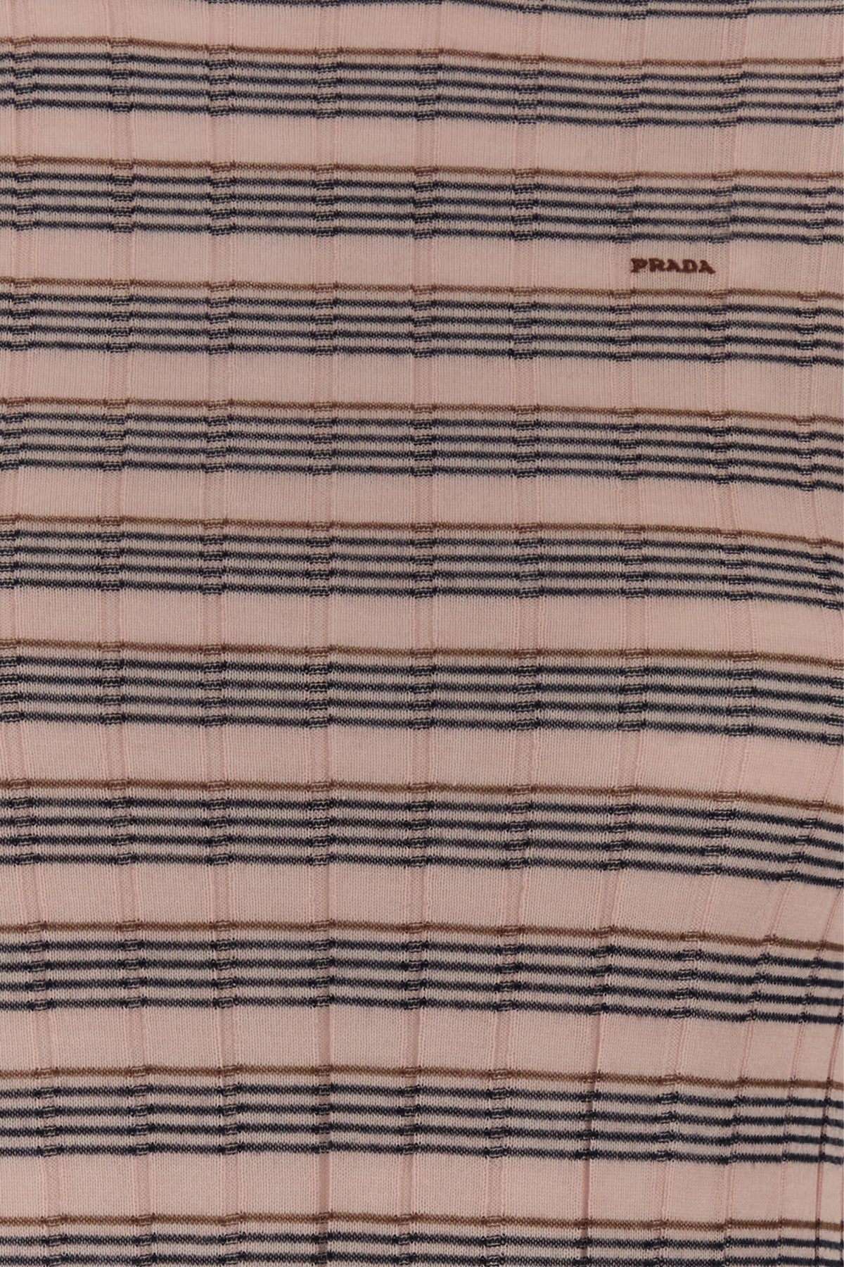 2000019157700_5