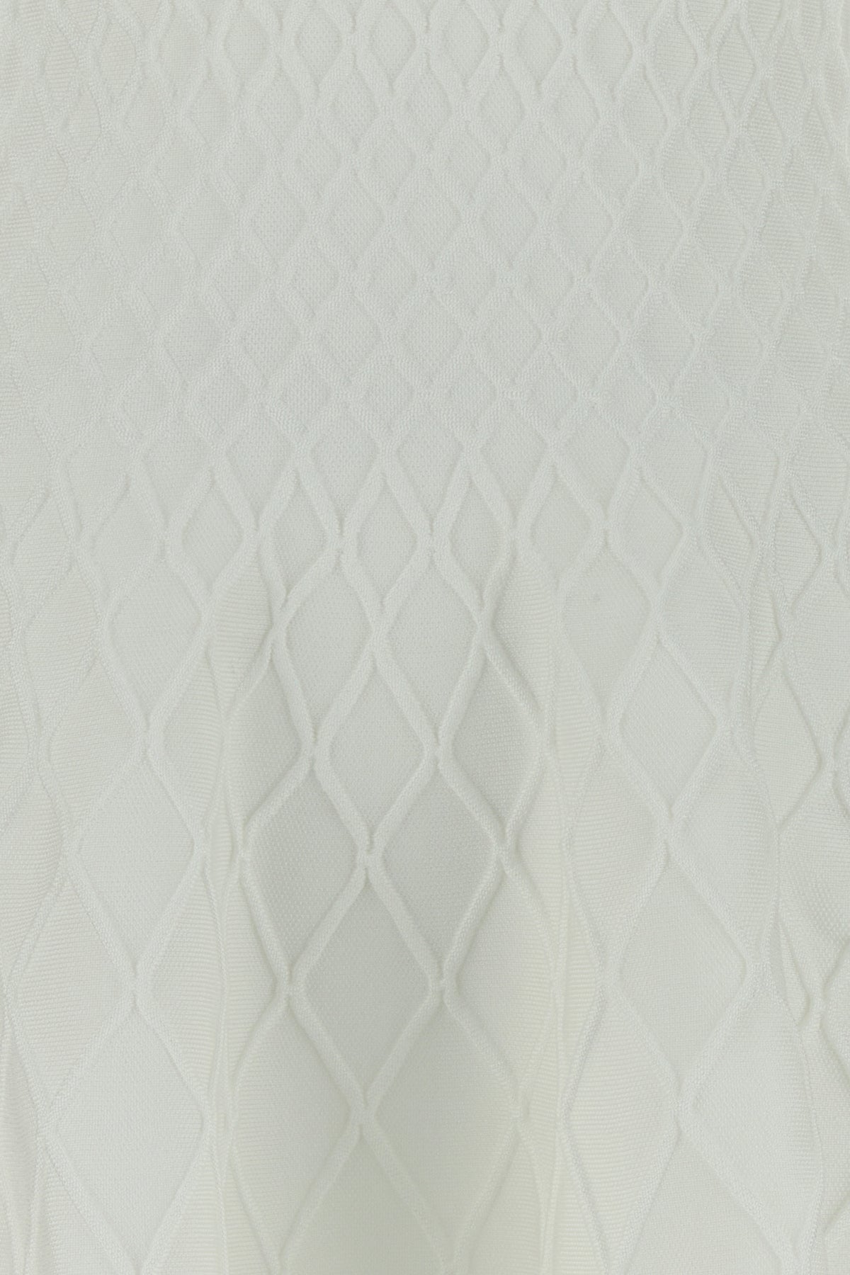2000019303572_5