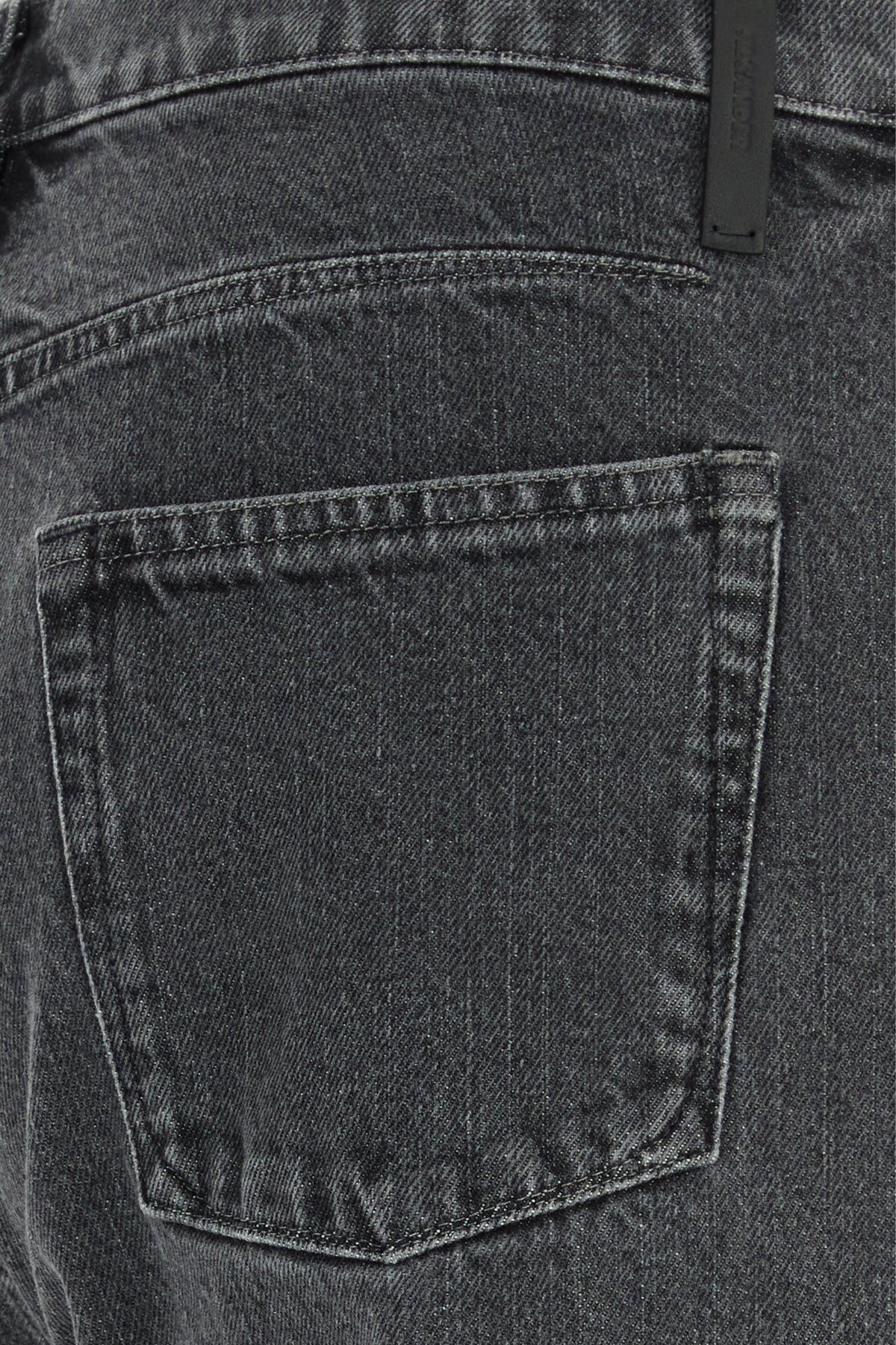 2000019493594_5