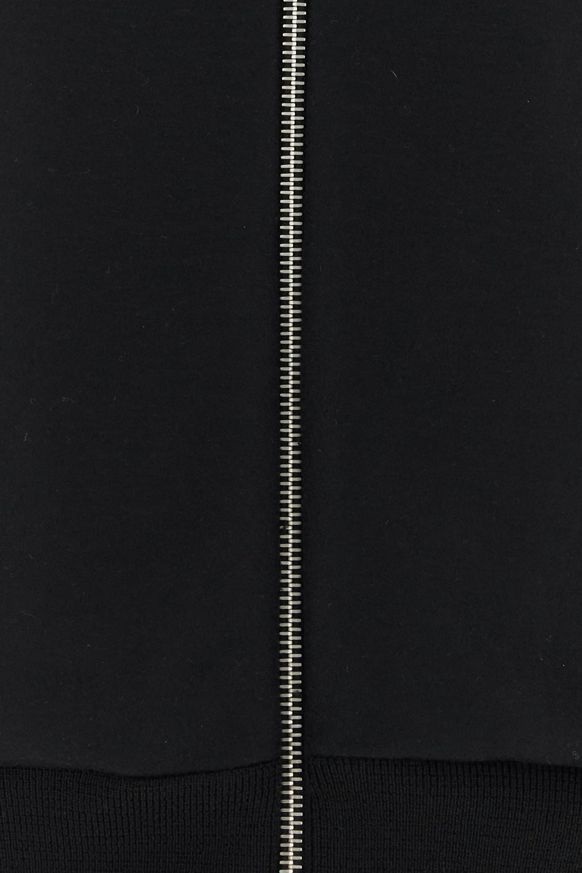2000019494119_5