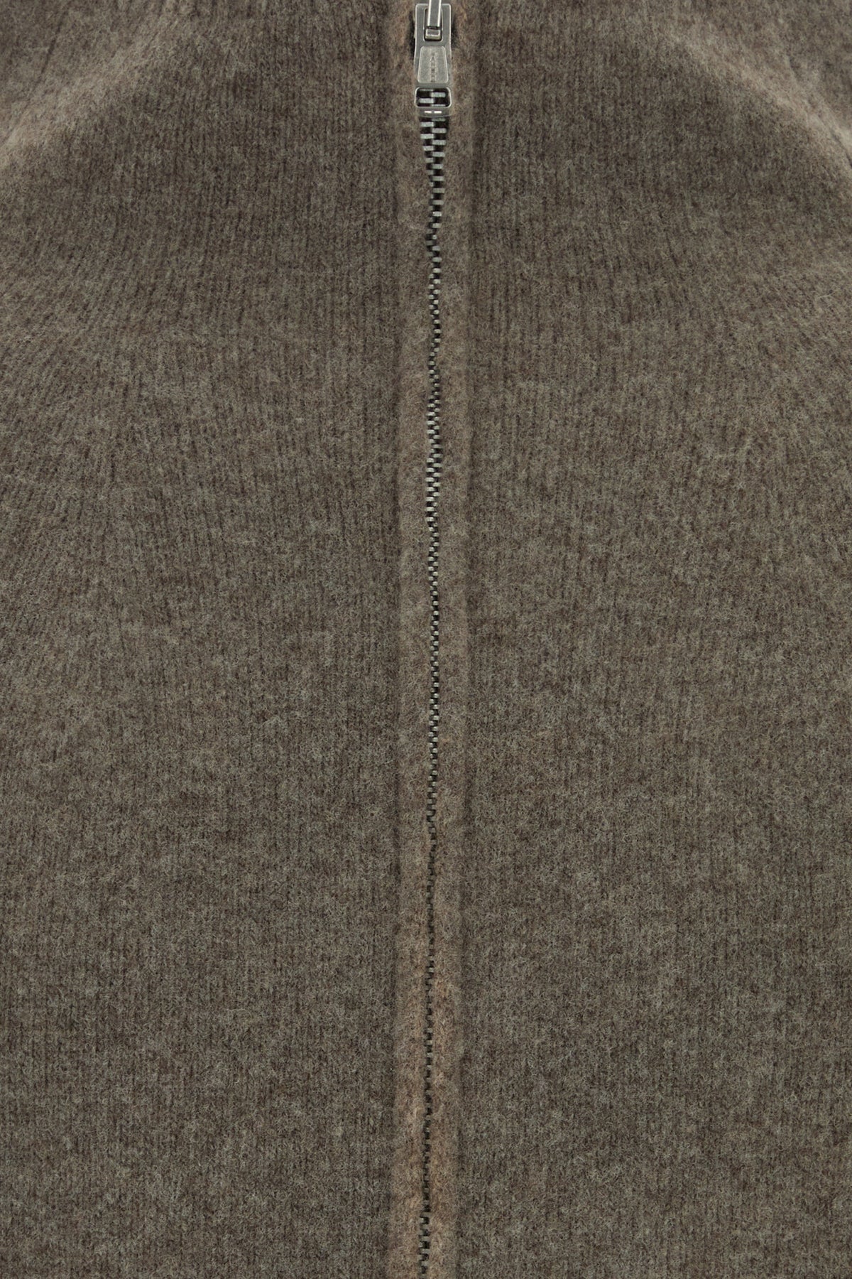 2000019878384_5