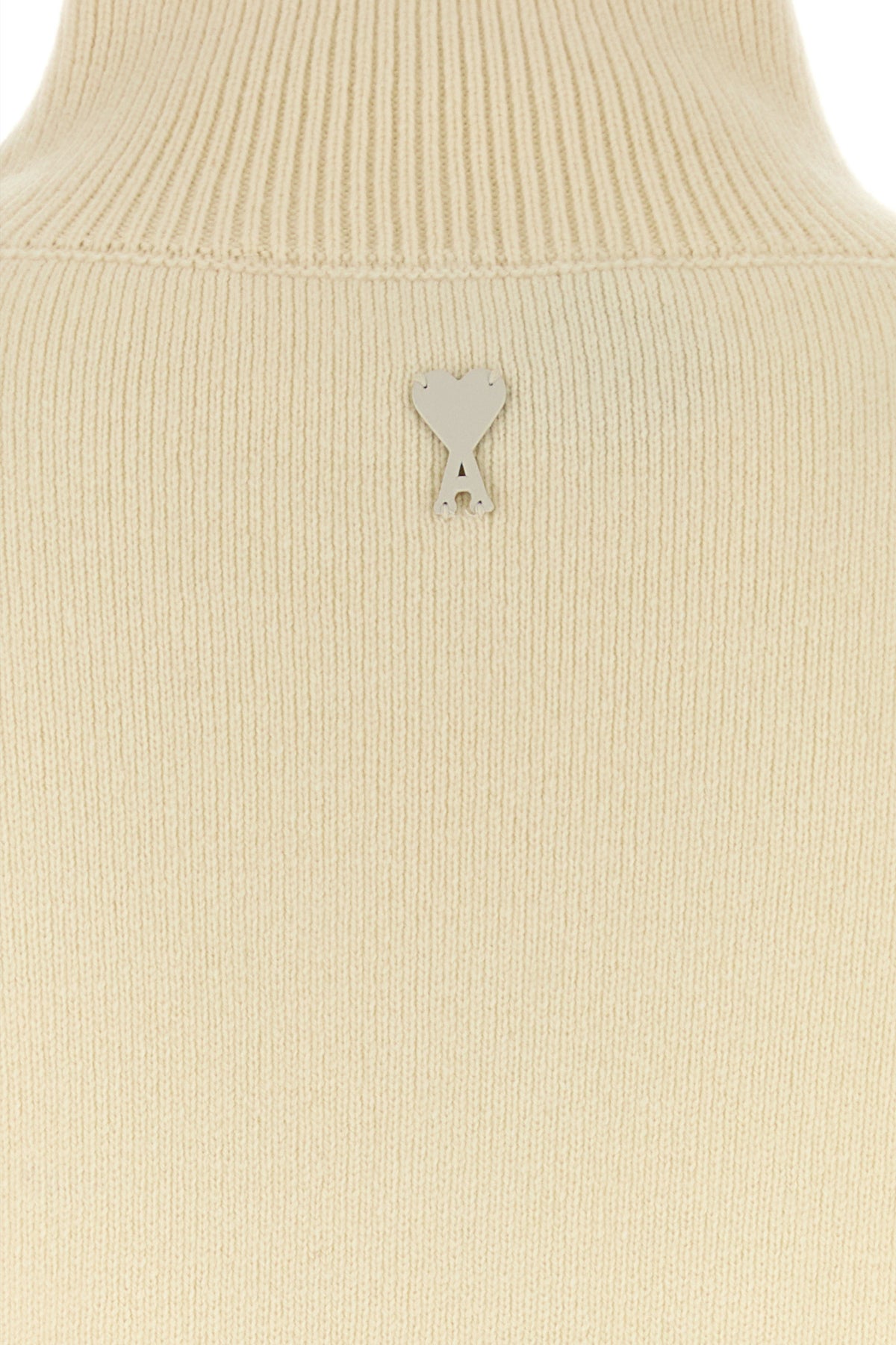 2000020283702_5
