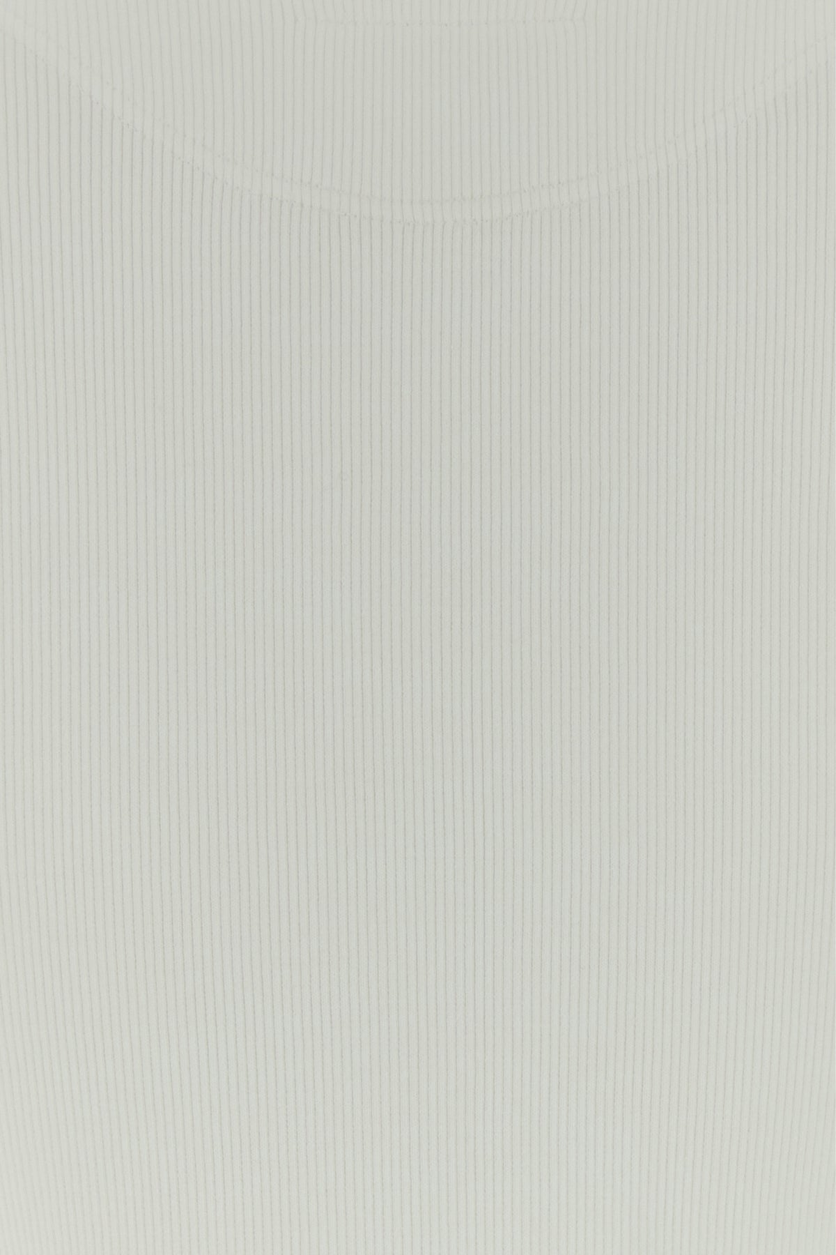 2000020306616_5