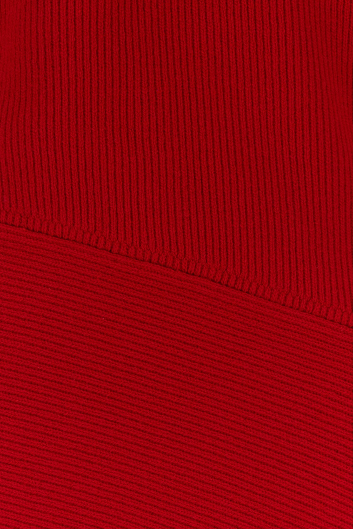 2000020680983_5