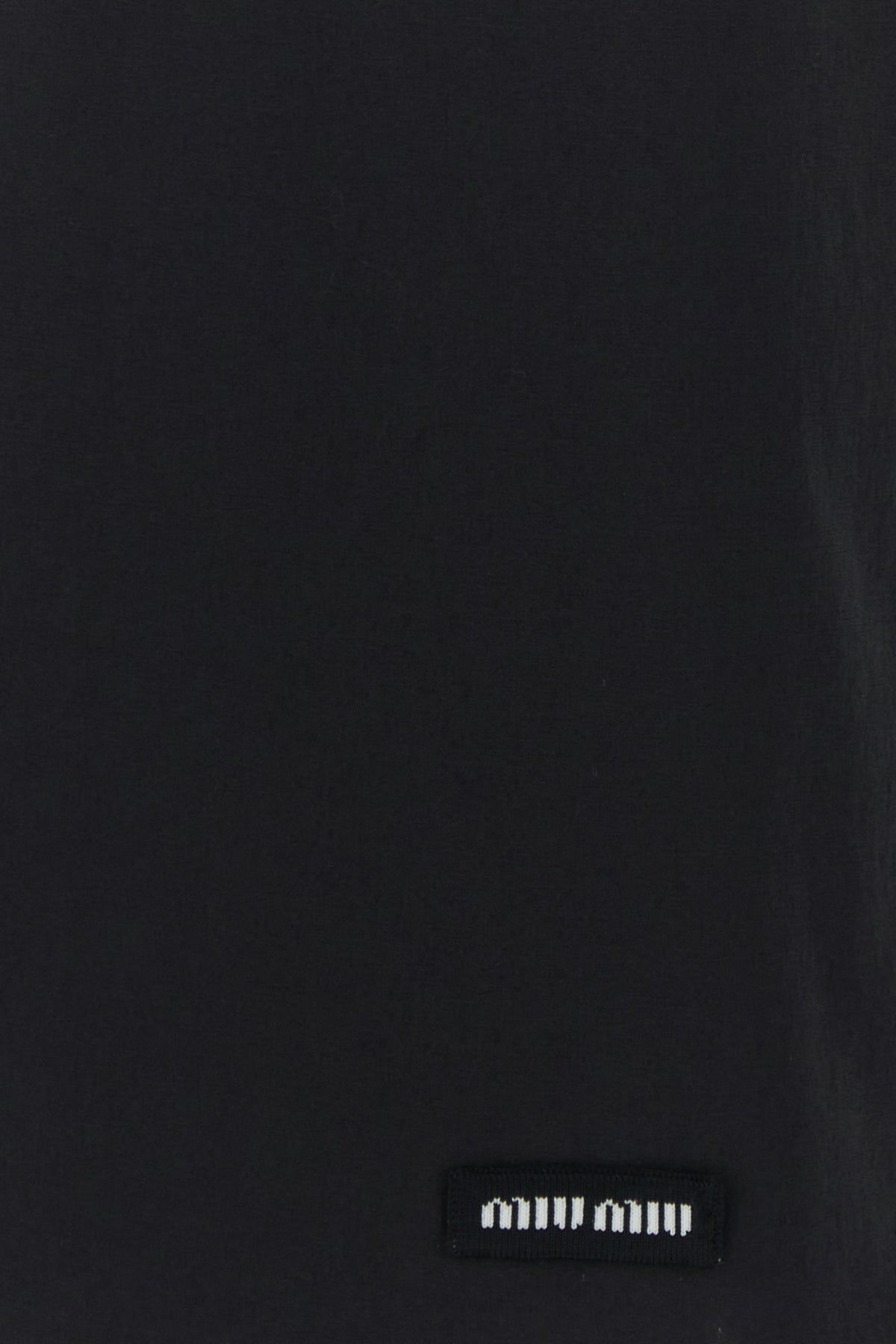 2000020688897_5
