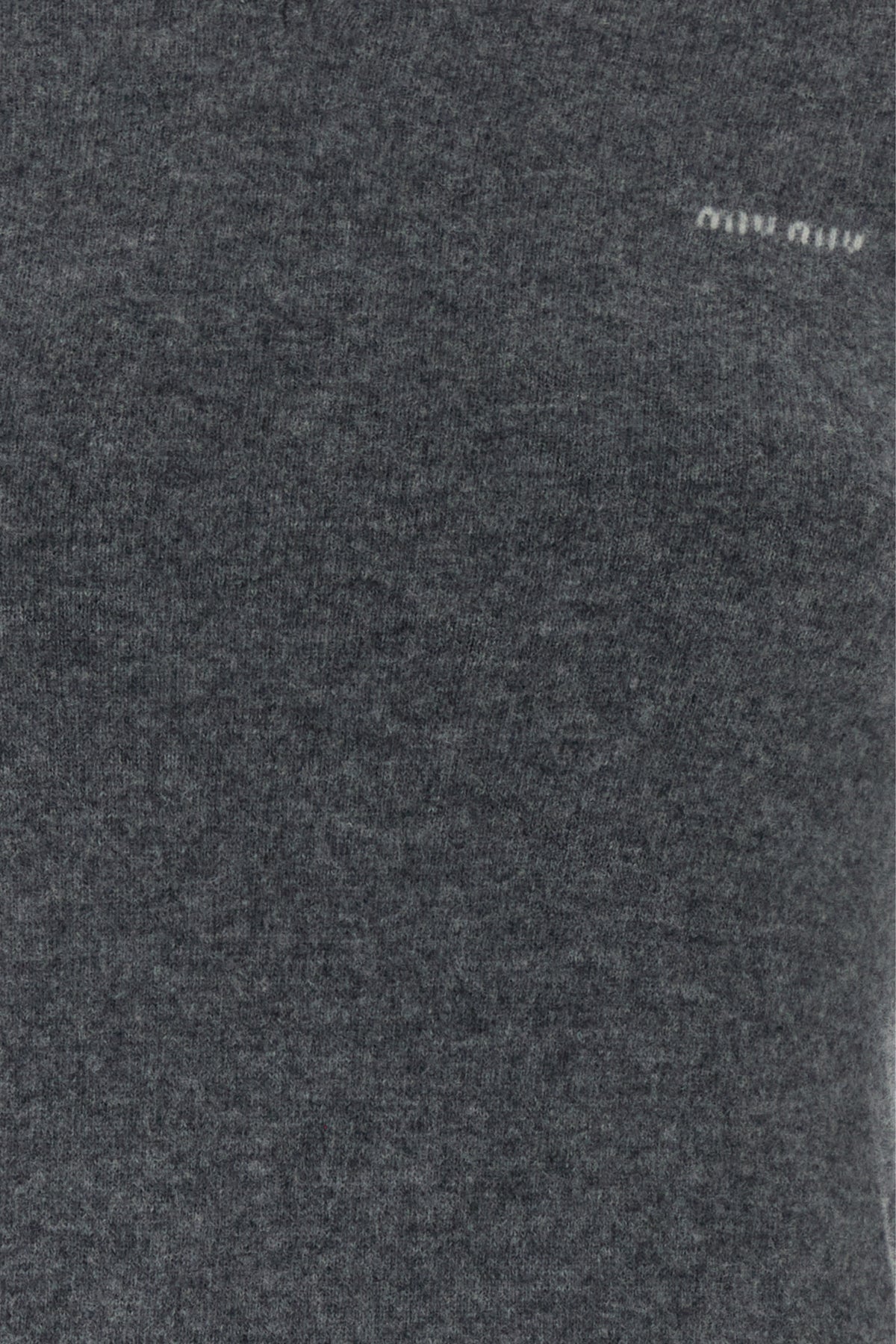 2000020688941_5