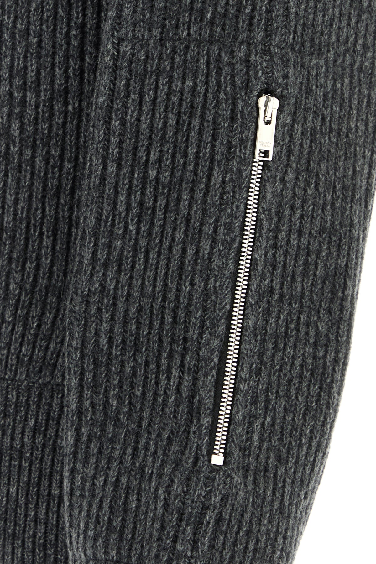 2000021025547_5