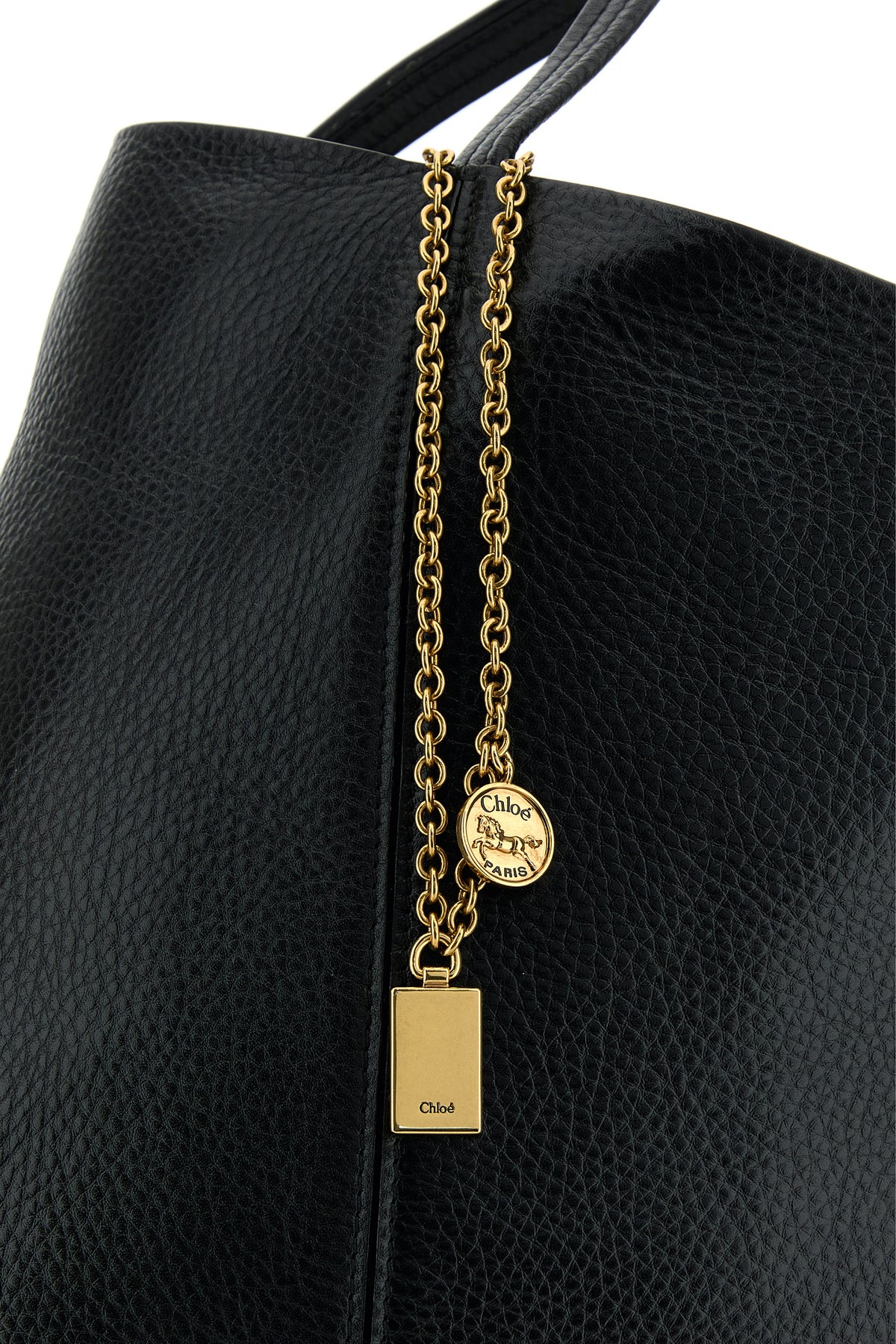 끌로에 블랙 레더 라지 Spin 쇼핑백 CHC25SS810N84 001