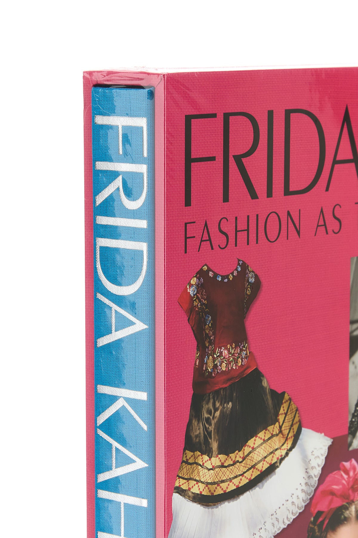 Frida Kahlo: Fashion as the Art of Being – G&B