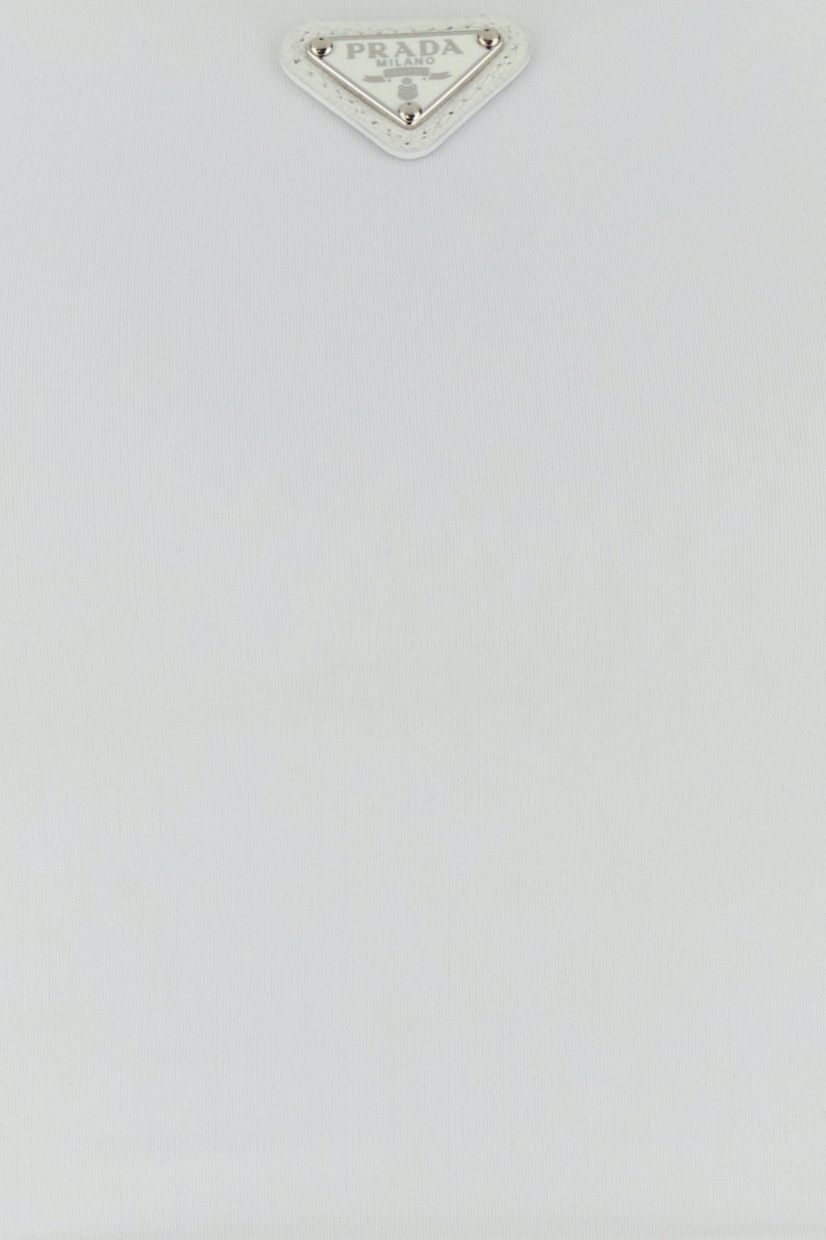 2000017179780_5