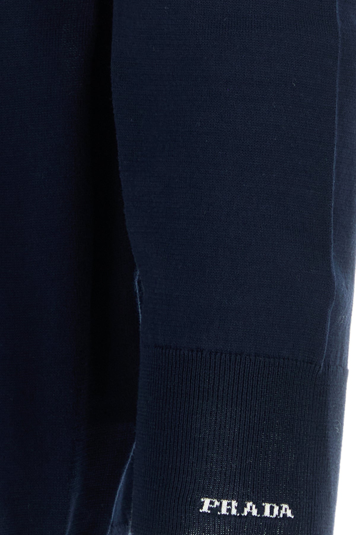 2000017826936_5