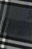 2000017879123_2