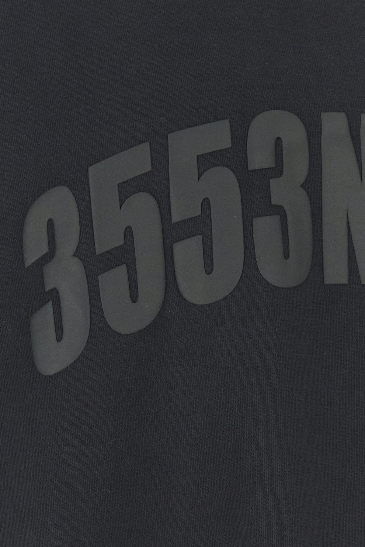 2000017903675_5