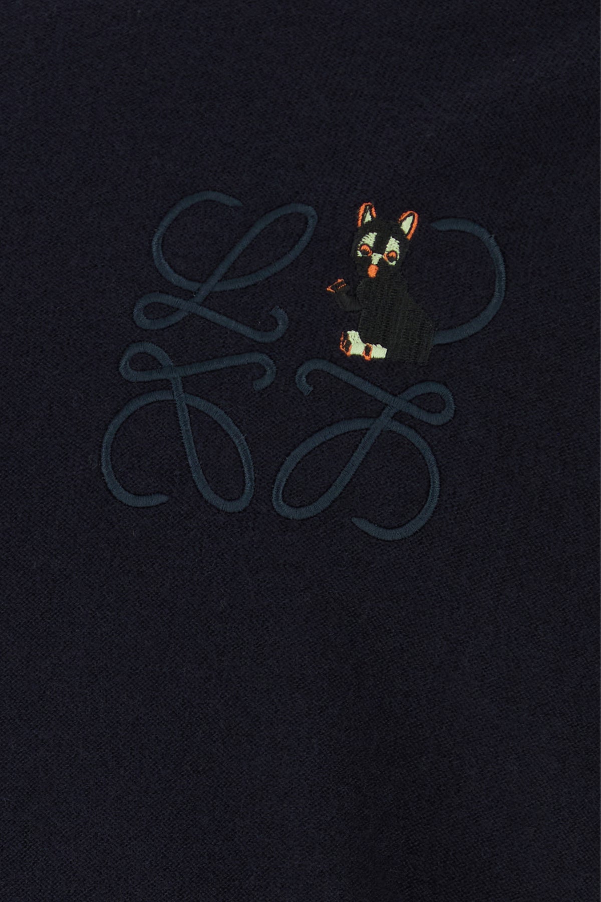 2000017965376_5