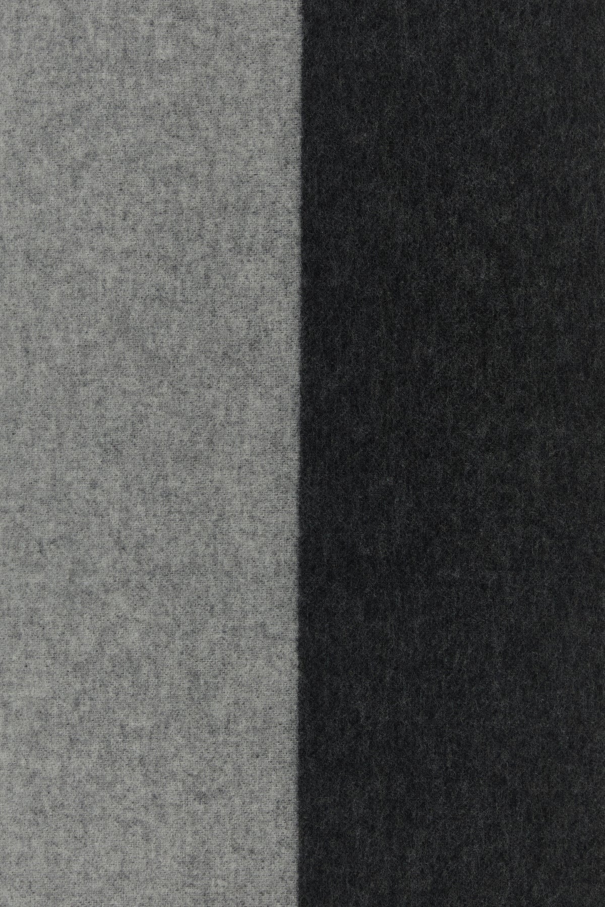 2000017968940_3